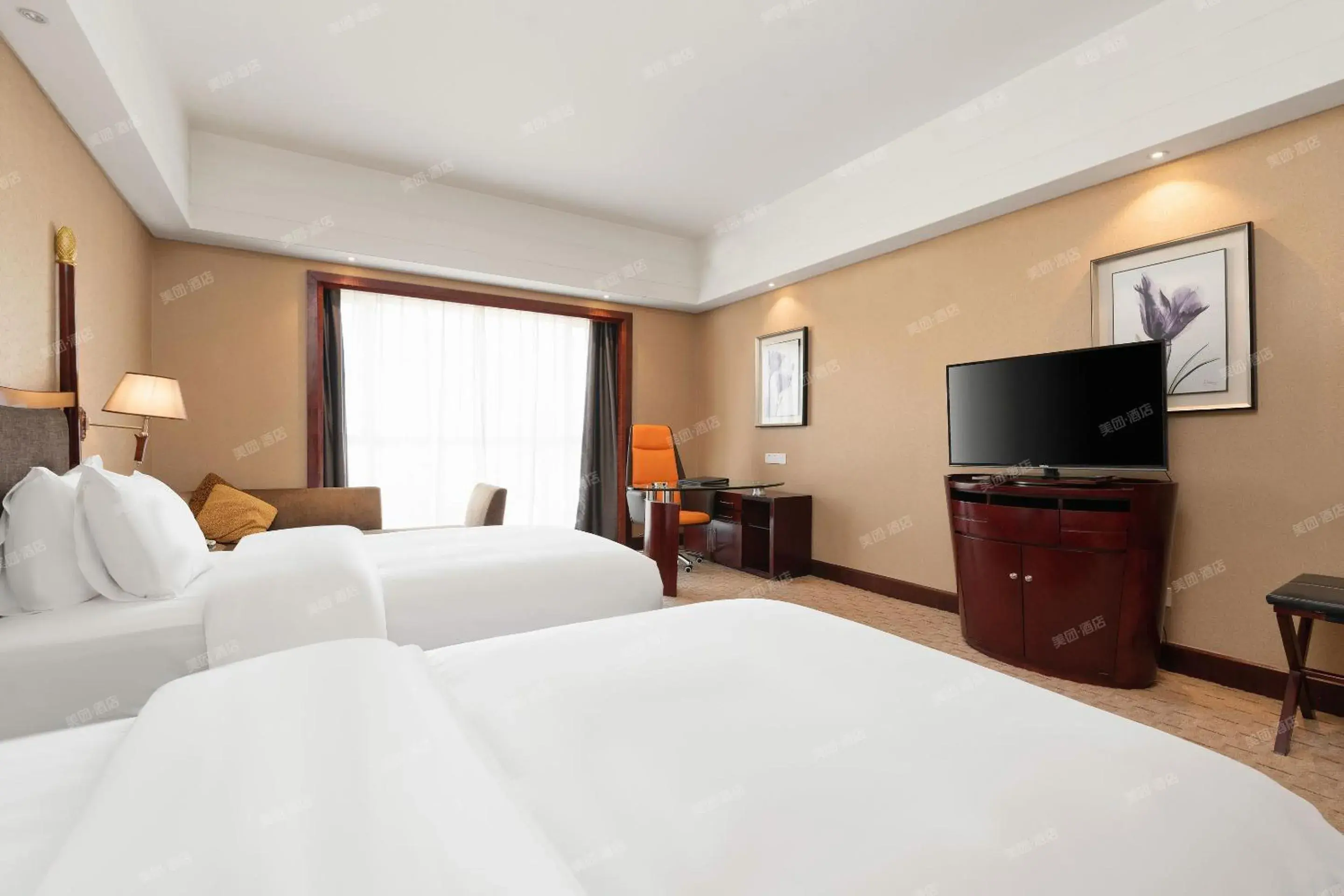 View (from property/room), Bed in 深圳国际会展中心凯嘉酒店-Shenzhen Kaijia Hotel-Shenzhen-World View (from property/room), Bed in 深圳国际会展中心凯嘉酒店-Shenzhen Kaijia Hotel-Shenzhen-World