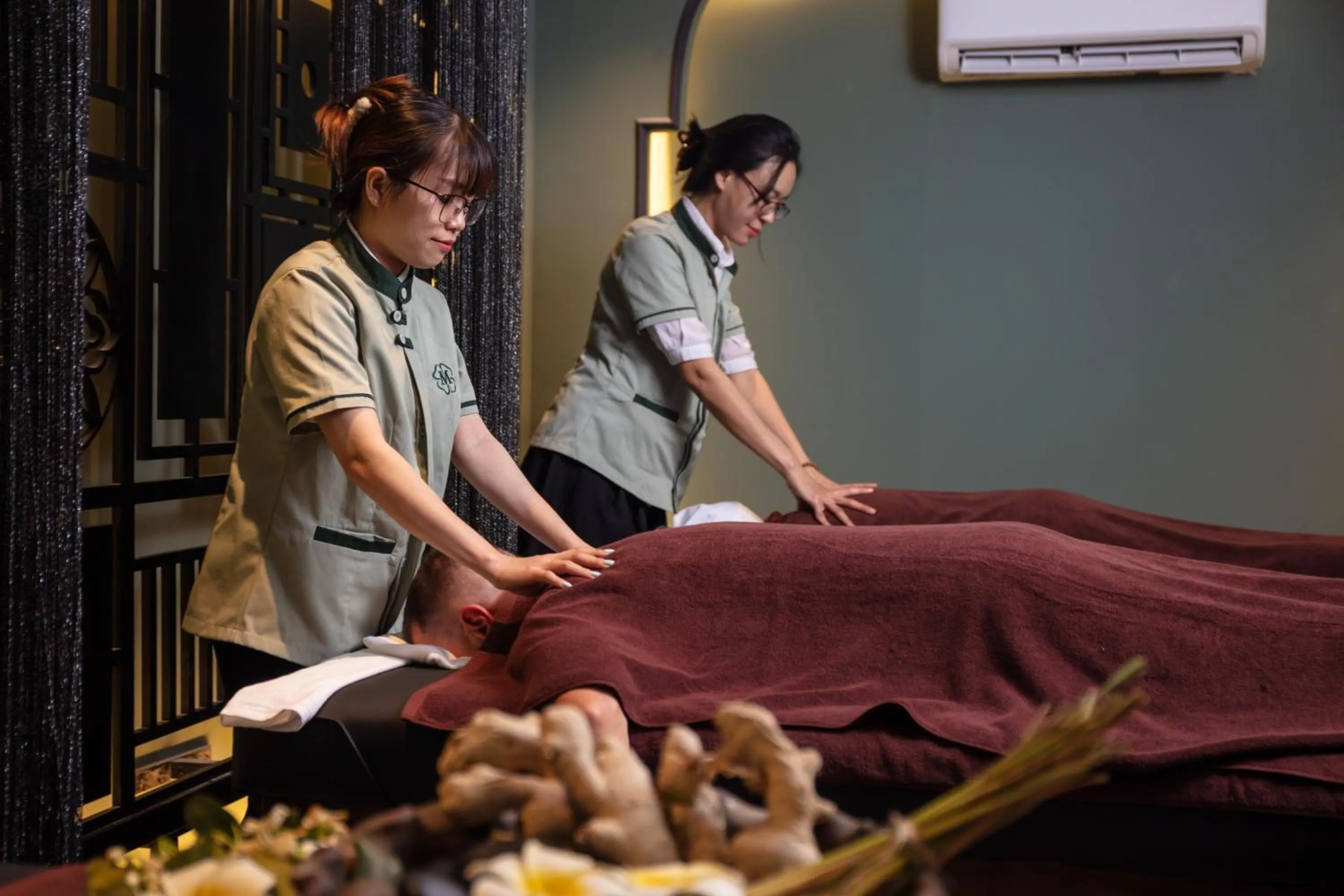 Property building in Madelise Palace Hotel & Travel