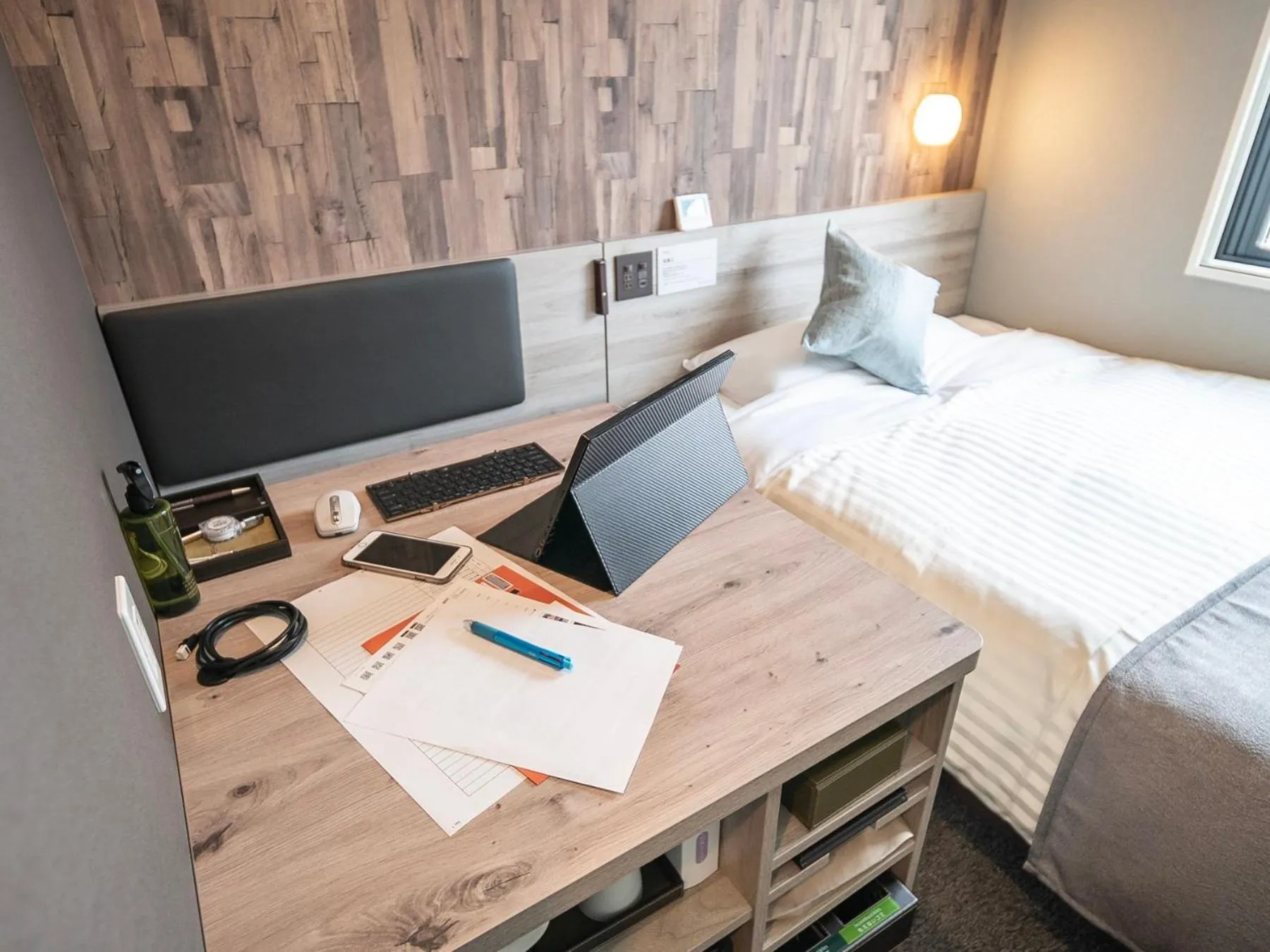 Bed in Super Hotel Premier Namba Shinsaibashi Natural Hot Spring