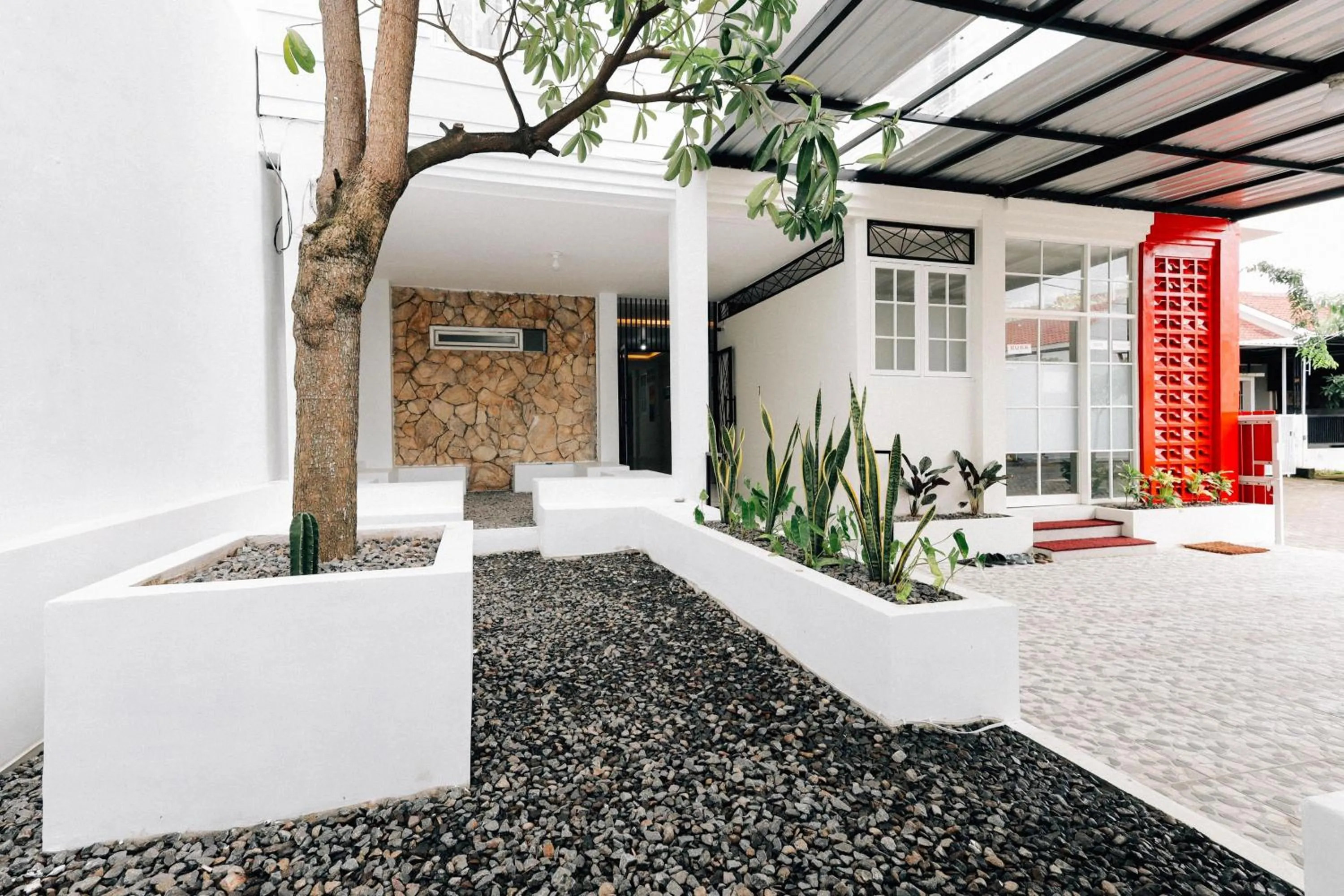 Property building in RedDoorz Syariah near GOR Bung Karno Nganjuk