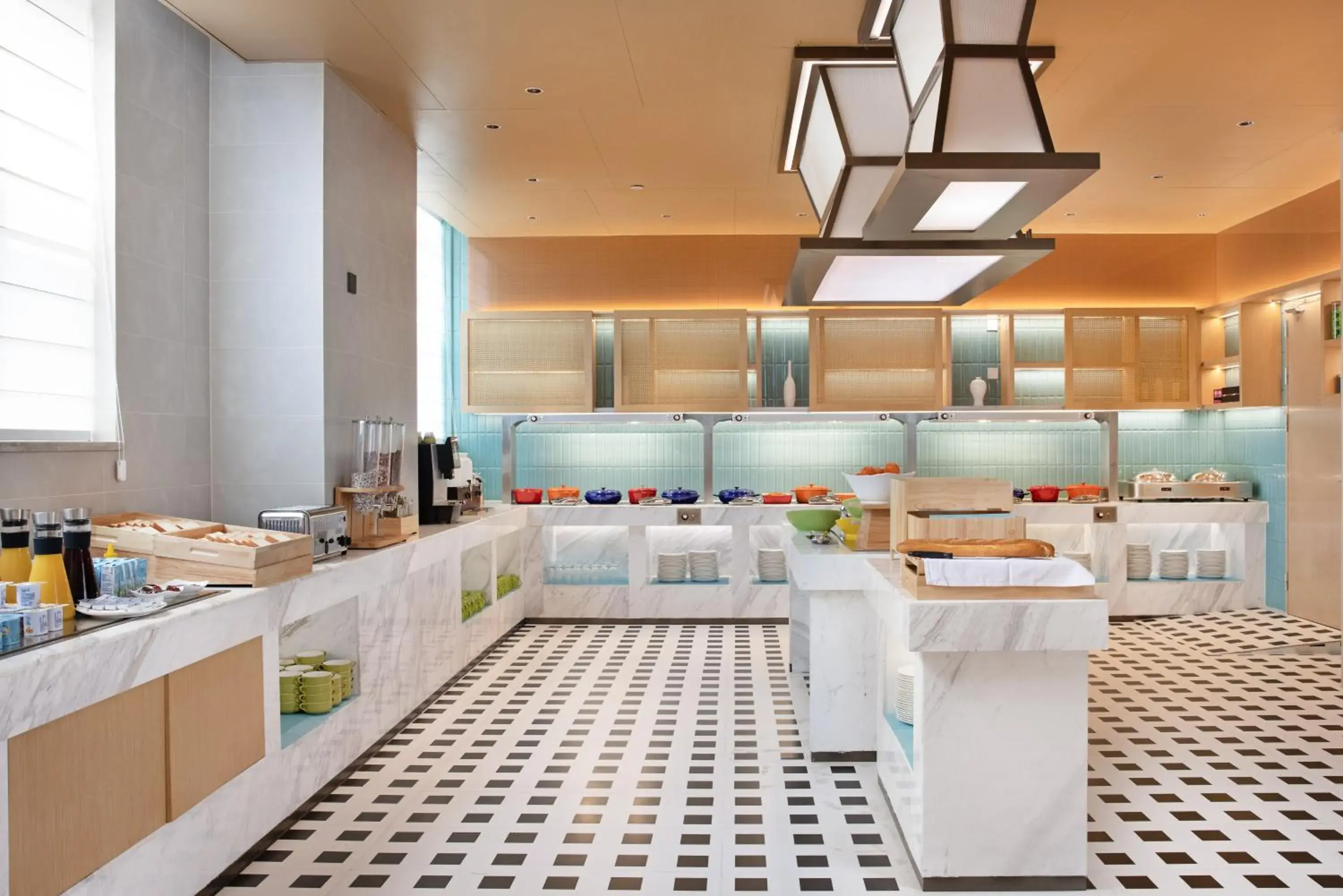Restaurant/places to eat in Home2 Suites By Hilton Shenzhen Dalang Restaurant/places to eat in Home2 Suites By Hilton Shenzhen Dalang