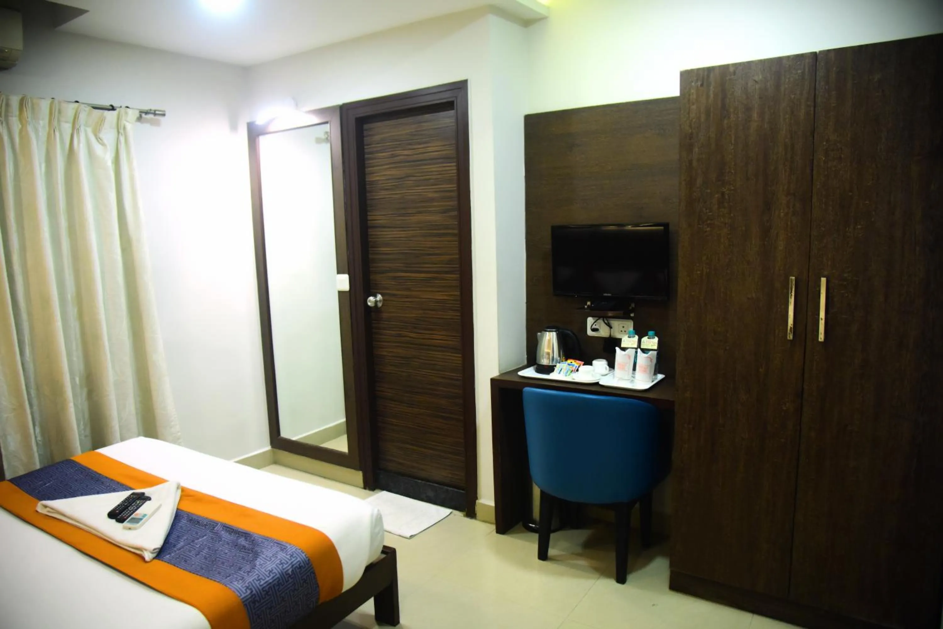 Bed in Pine Tree Signature