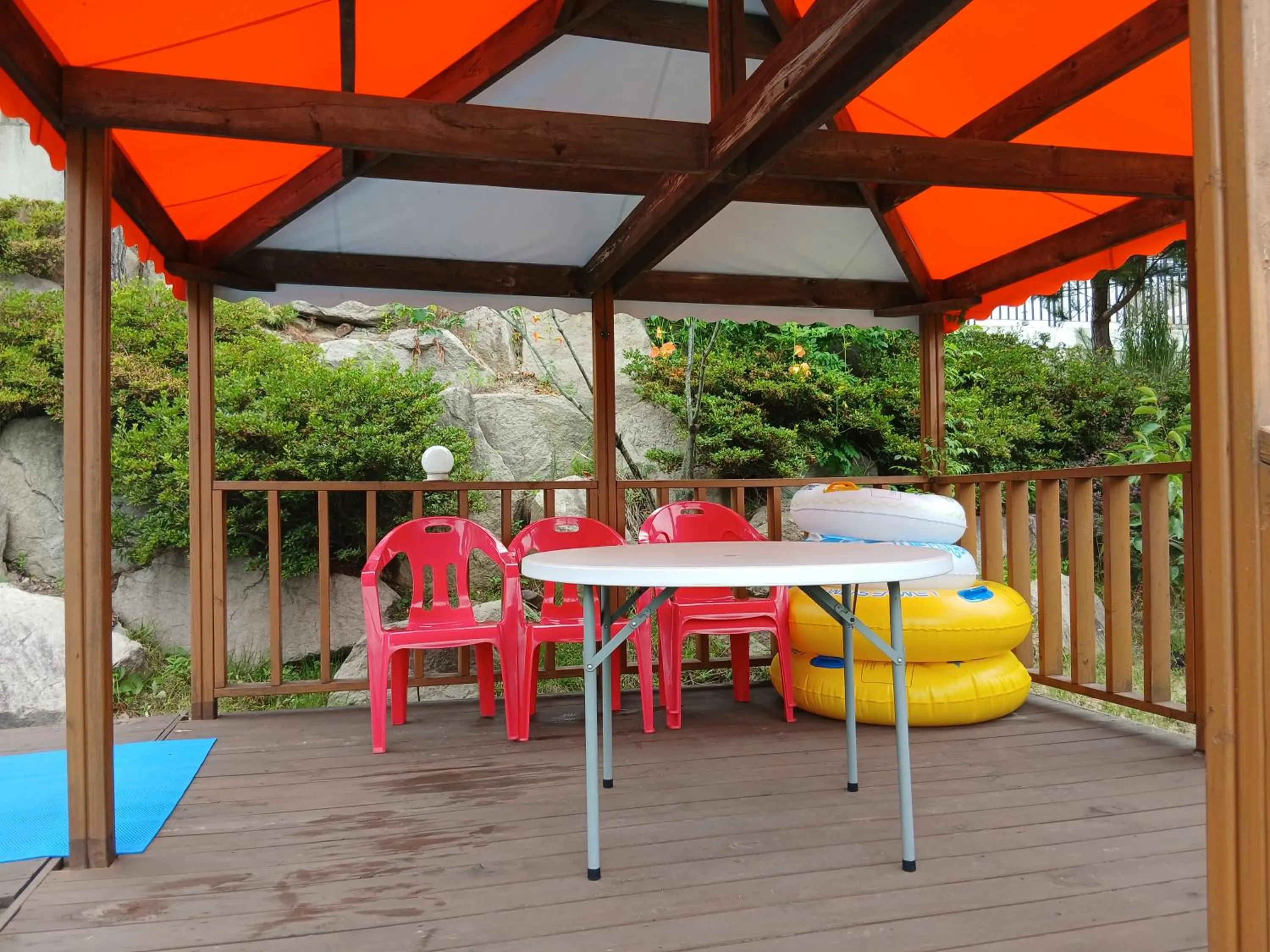 Swimming pool in Another world pension