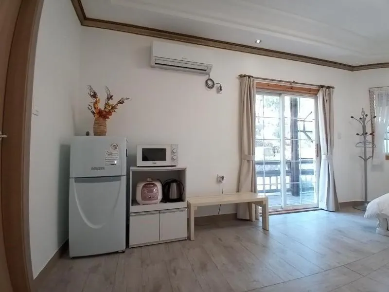 minibar in Another world pension