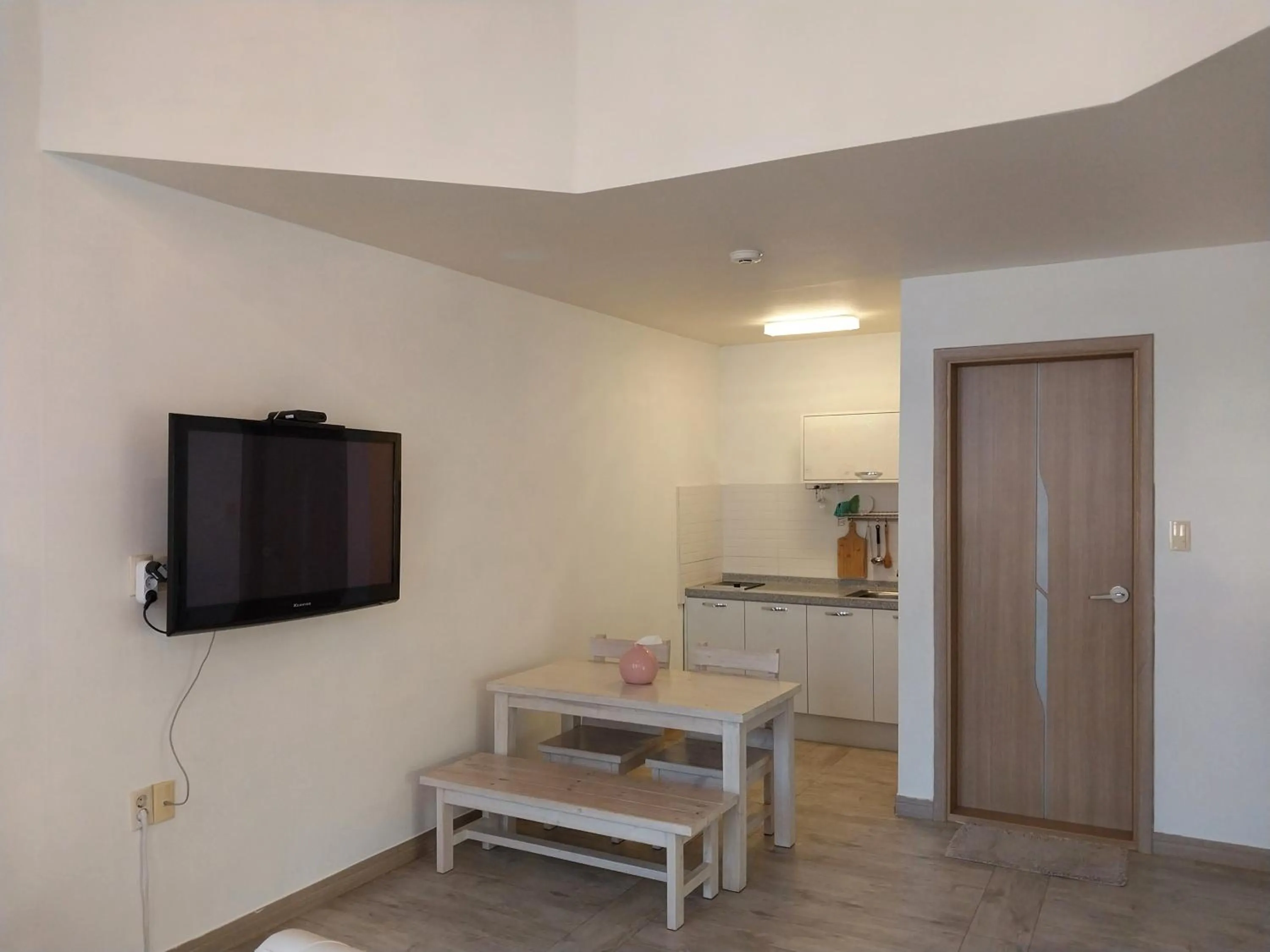 TV and multimedia in Another world pension