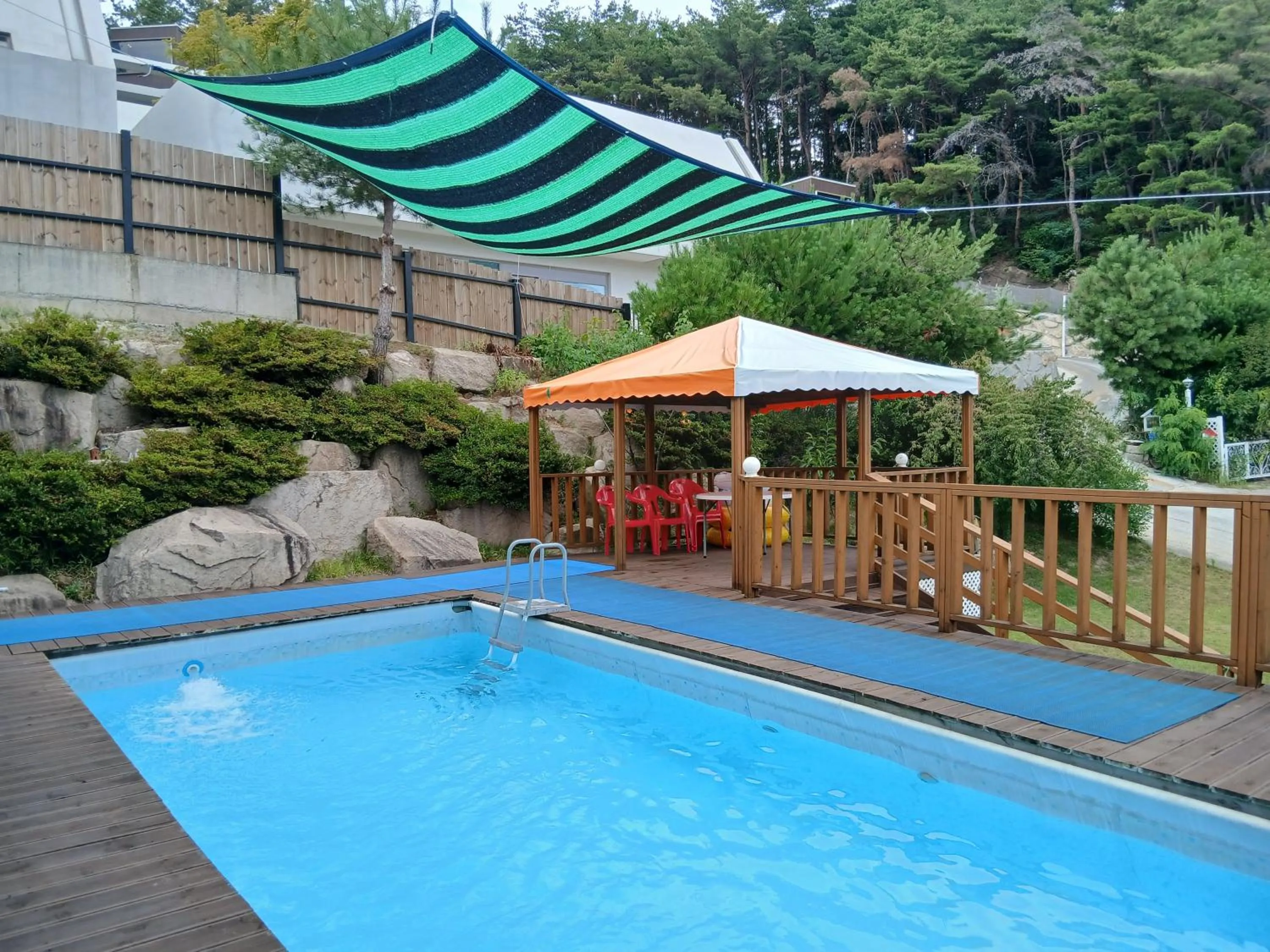 Swimming pool in Another world pension