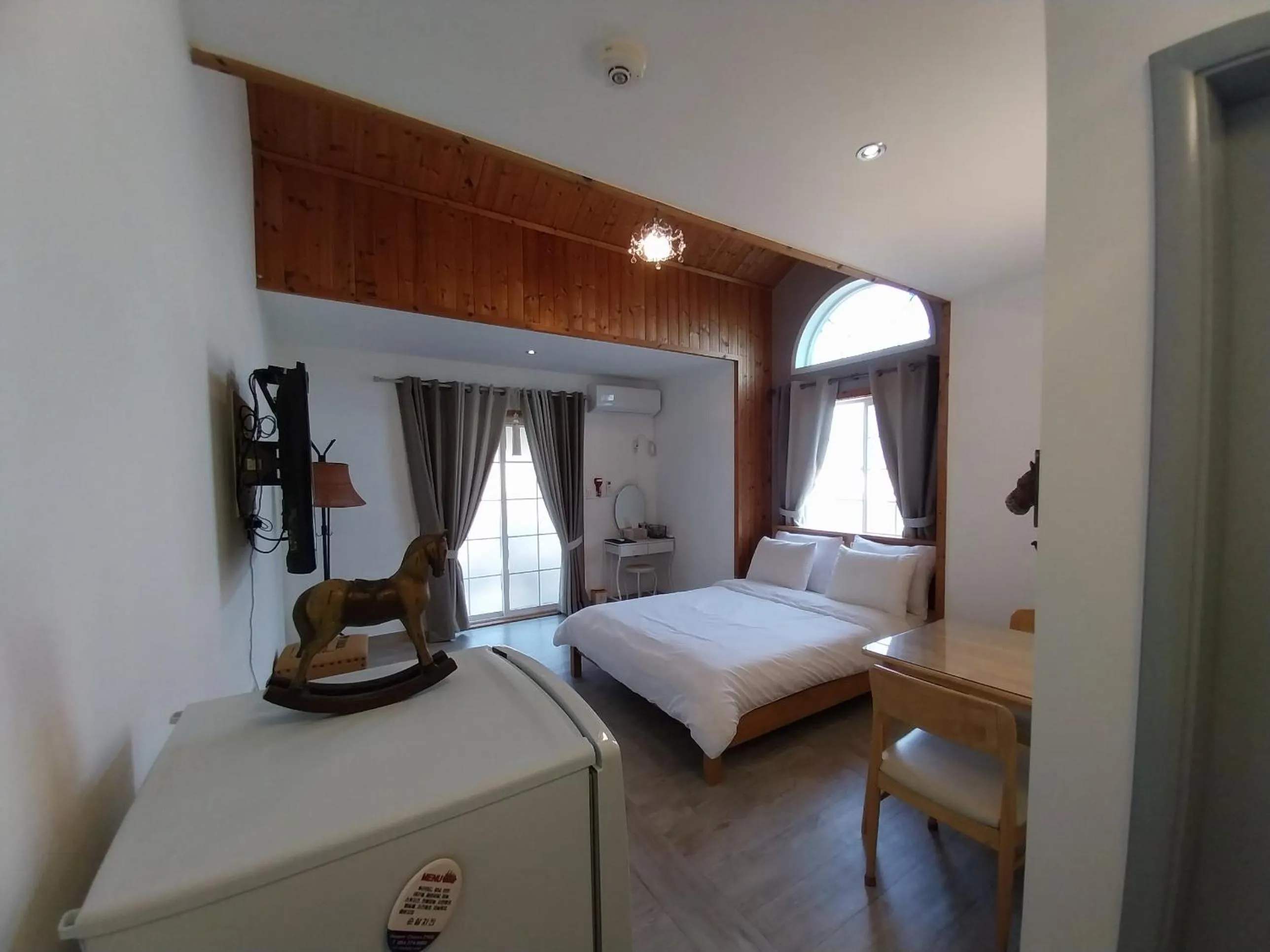 Bedroom, Bed in Another world pension