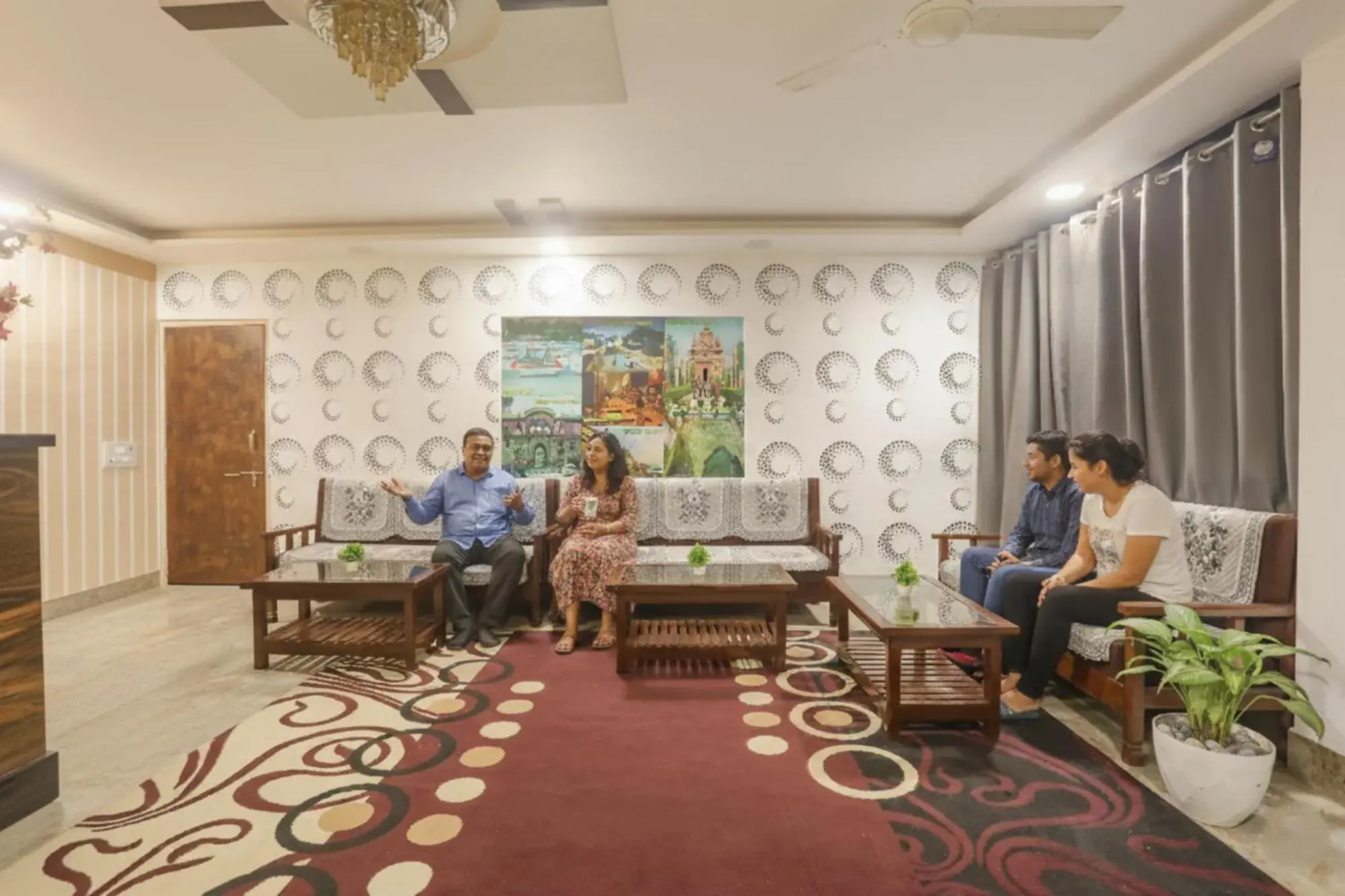 Lobby or reception in Via Samriddhi - Varanasi Junction Station Lobby or reception in Via Samriddhi - Varanasi Junction Station