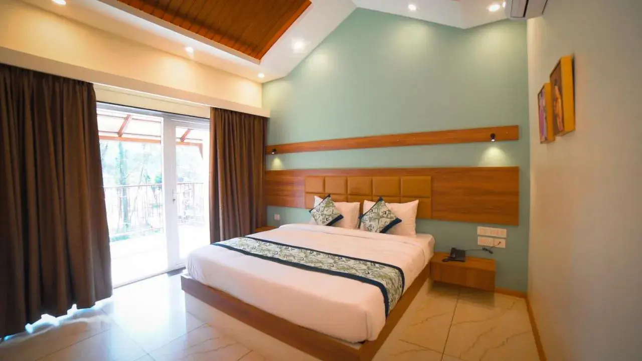 Bed in Aananda Wellness and Resorts Bed in Aananda Wellness and Resorts