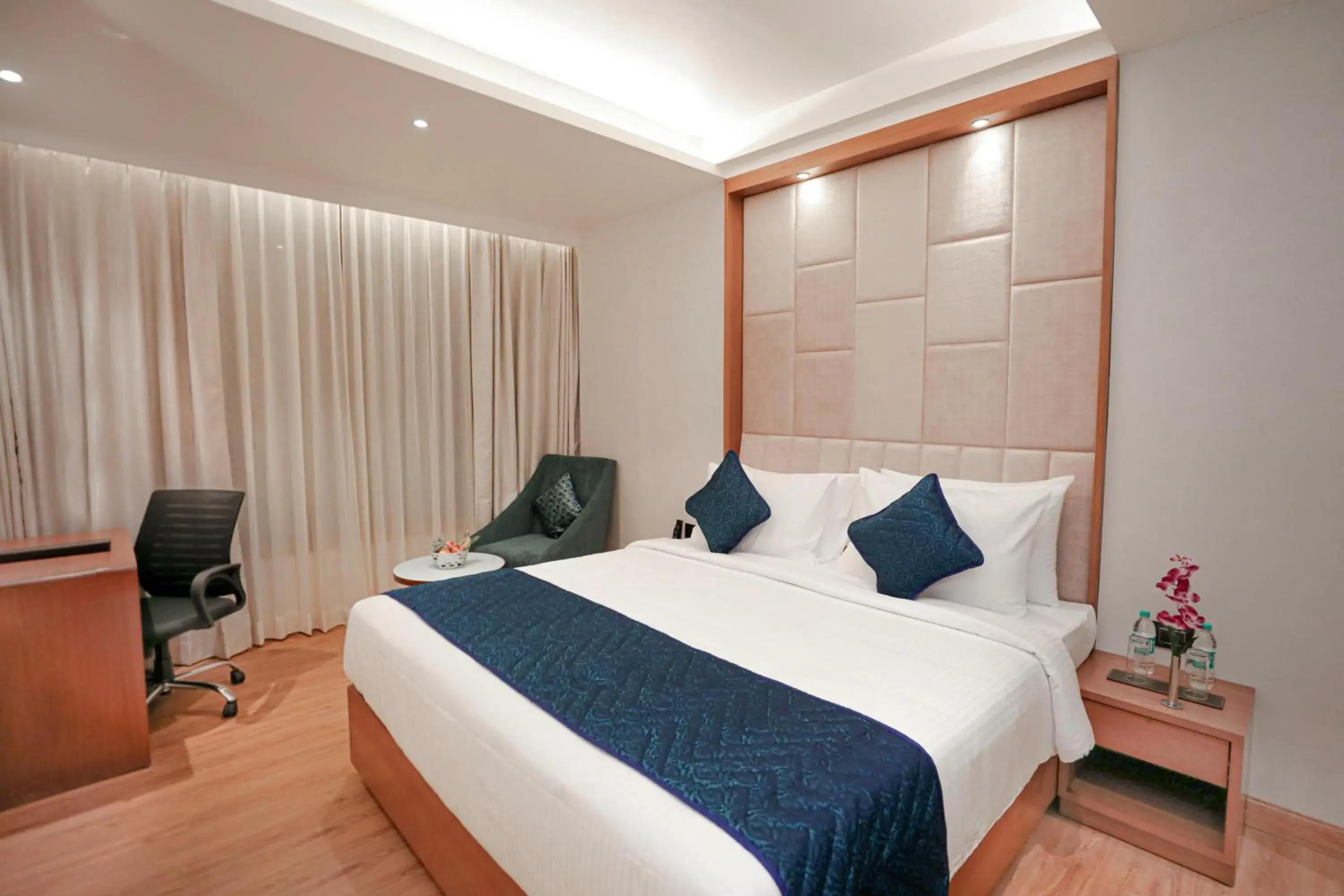 Bed in Regenta Place Bhopal by Royal Orchid Hotels Limited Bed in Regenta Place Bhopal by Royal Orchid Hotels Limited