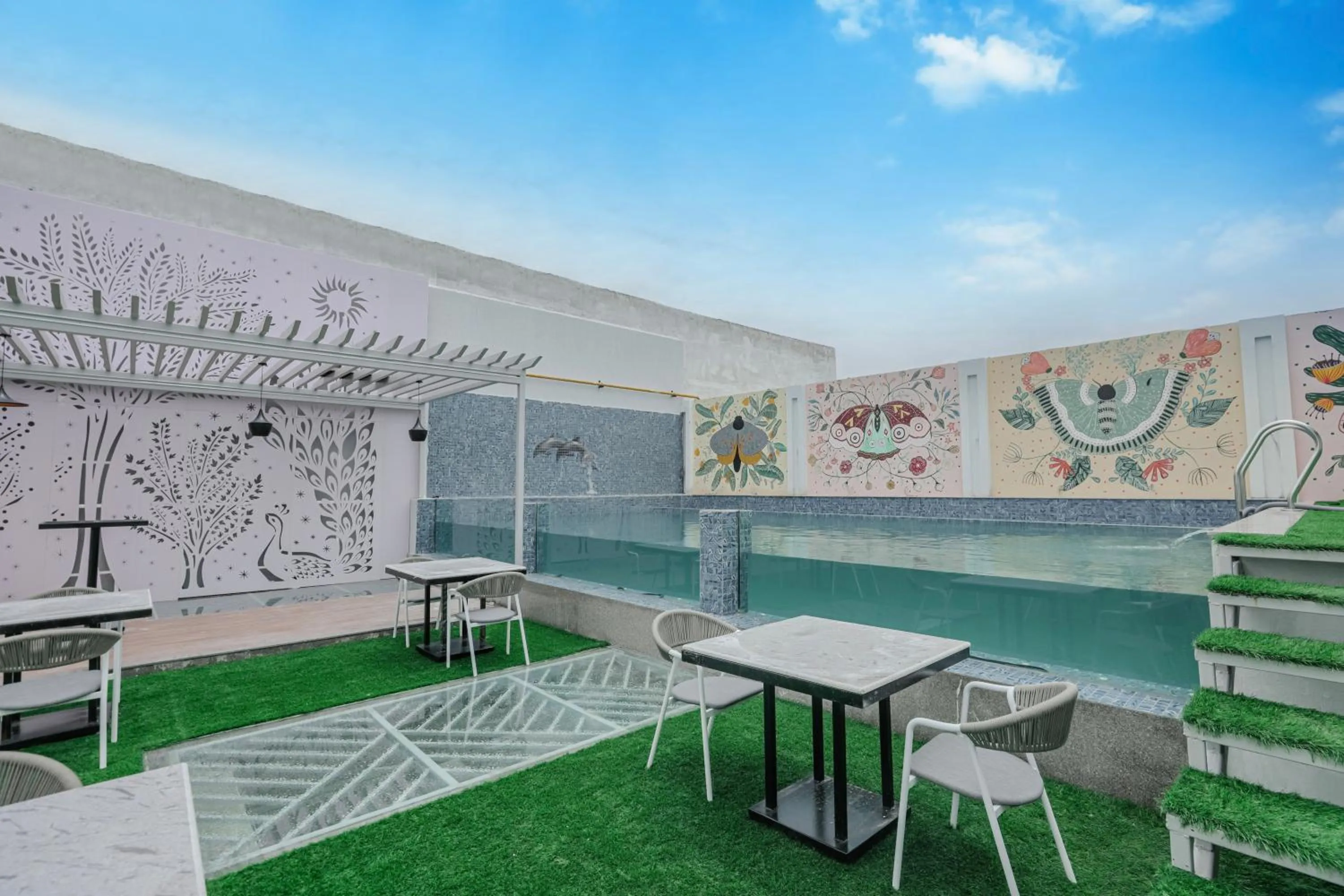 Swimming pool in Regenta Place Bhopal by Royal Orchid Hotels Limited