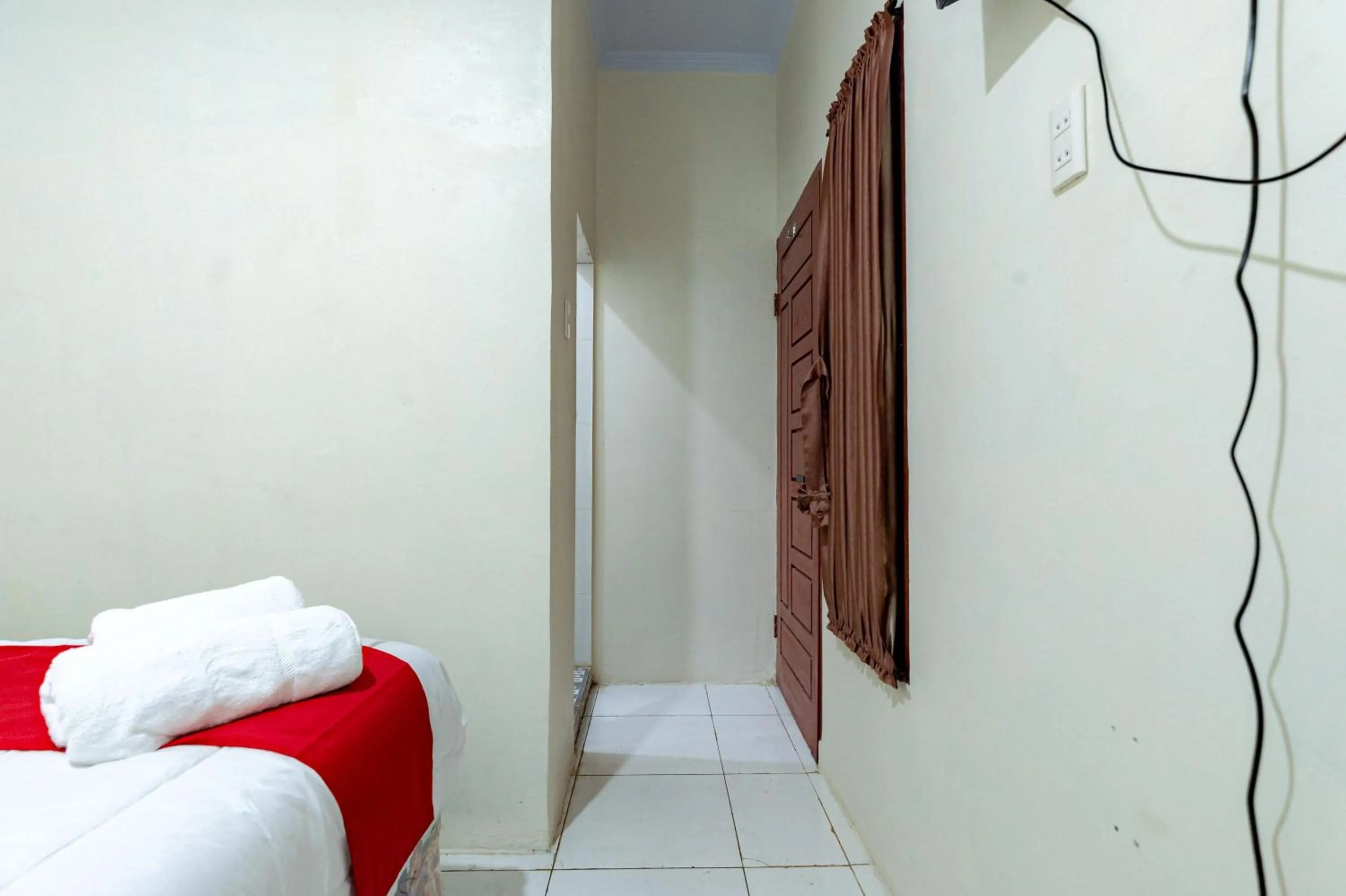 Bedroom, Bed in RedDoorz @ Simpang Pemda Medan