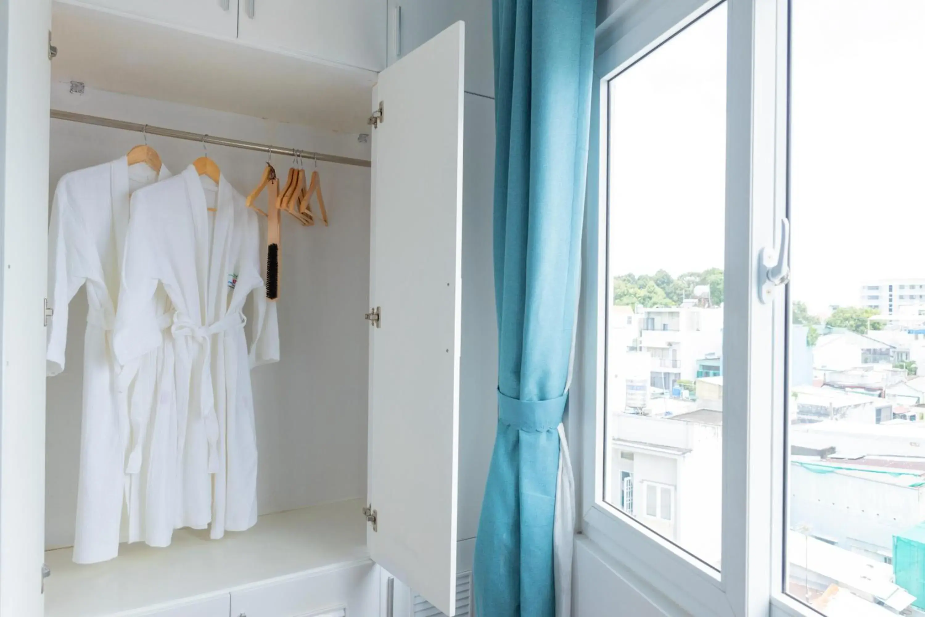 Shower in Yen Nam Hotel Nguyen Thai Son Shower in Yen Nam Hotel Nguyen Thai Son