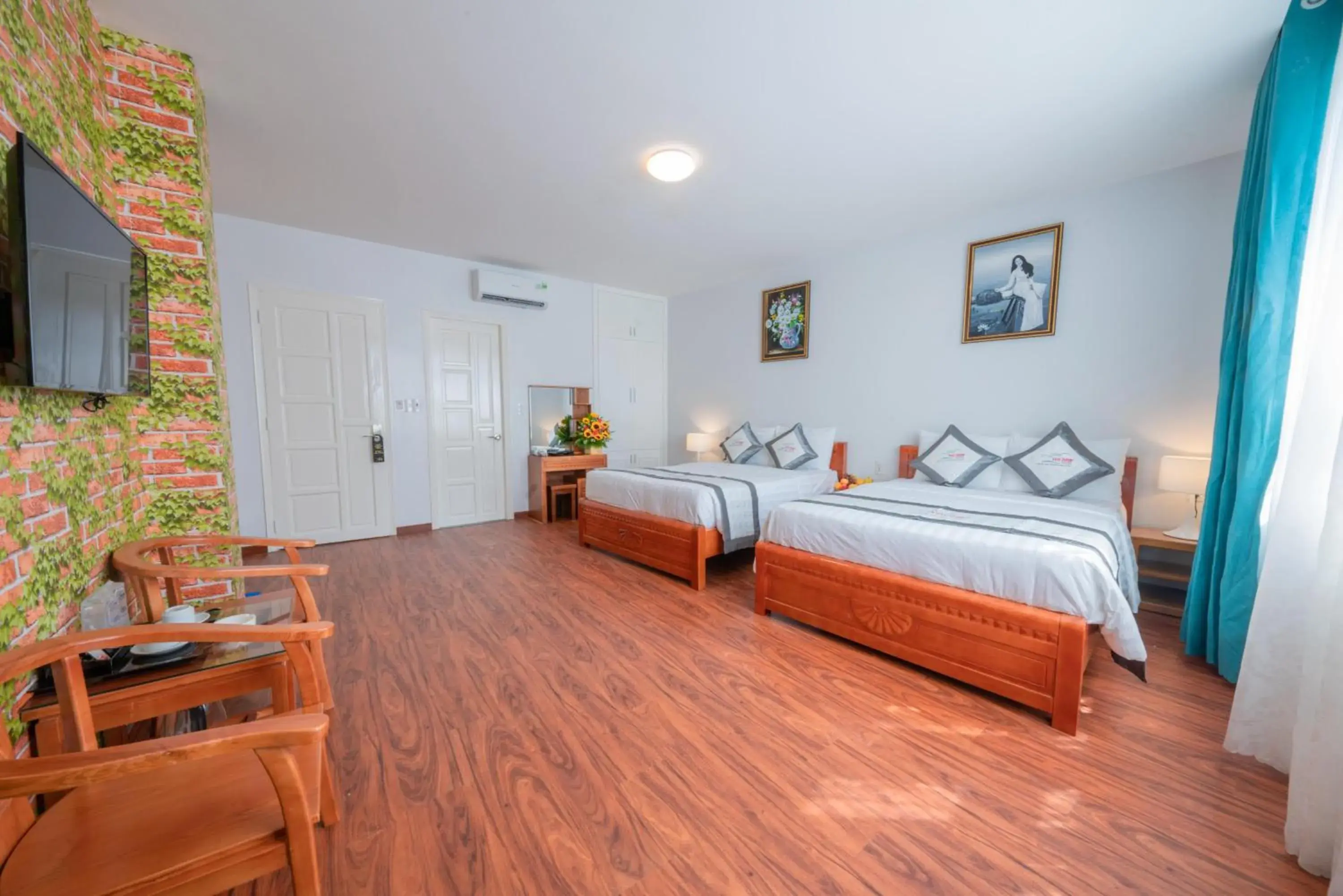 Photo of the whole room, Bed in Yen Nam Hotel Nguyen Thai Son Photo of the whole room, Bed in Yen Nam Hotel Nguyen Thai Son