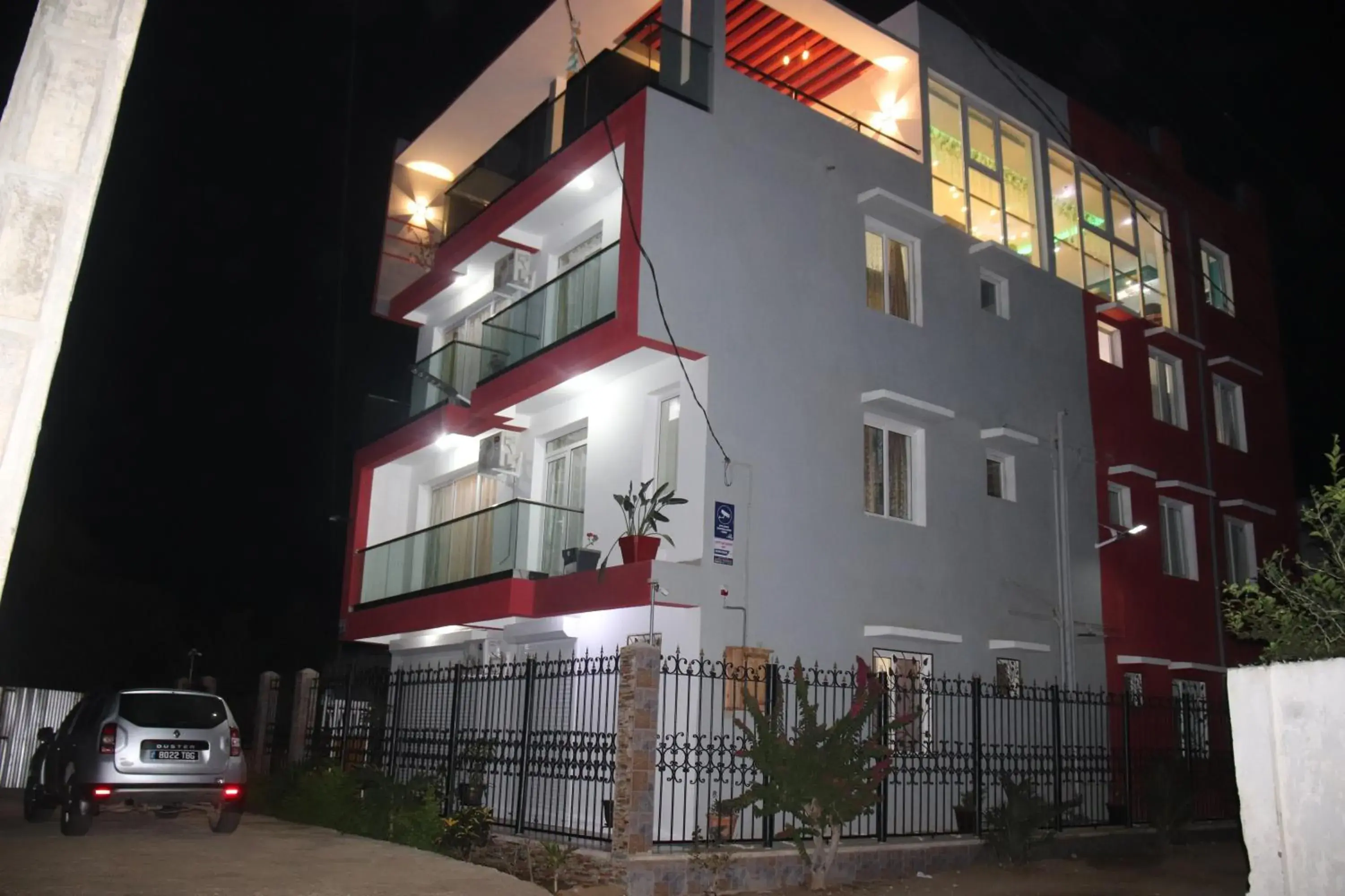 Property building in Hary's Aparthotel Property building in Hary's Aparthotel