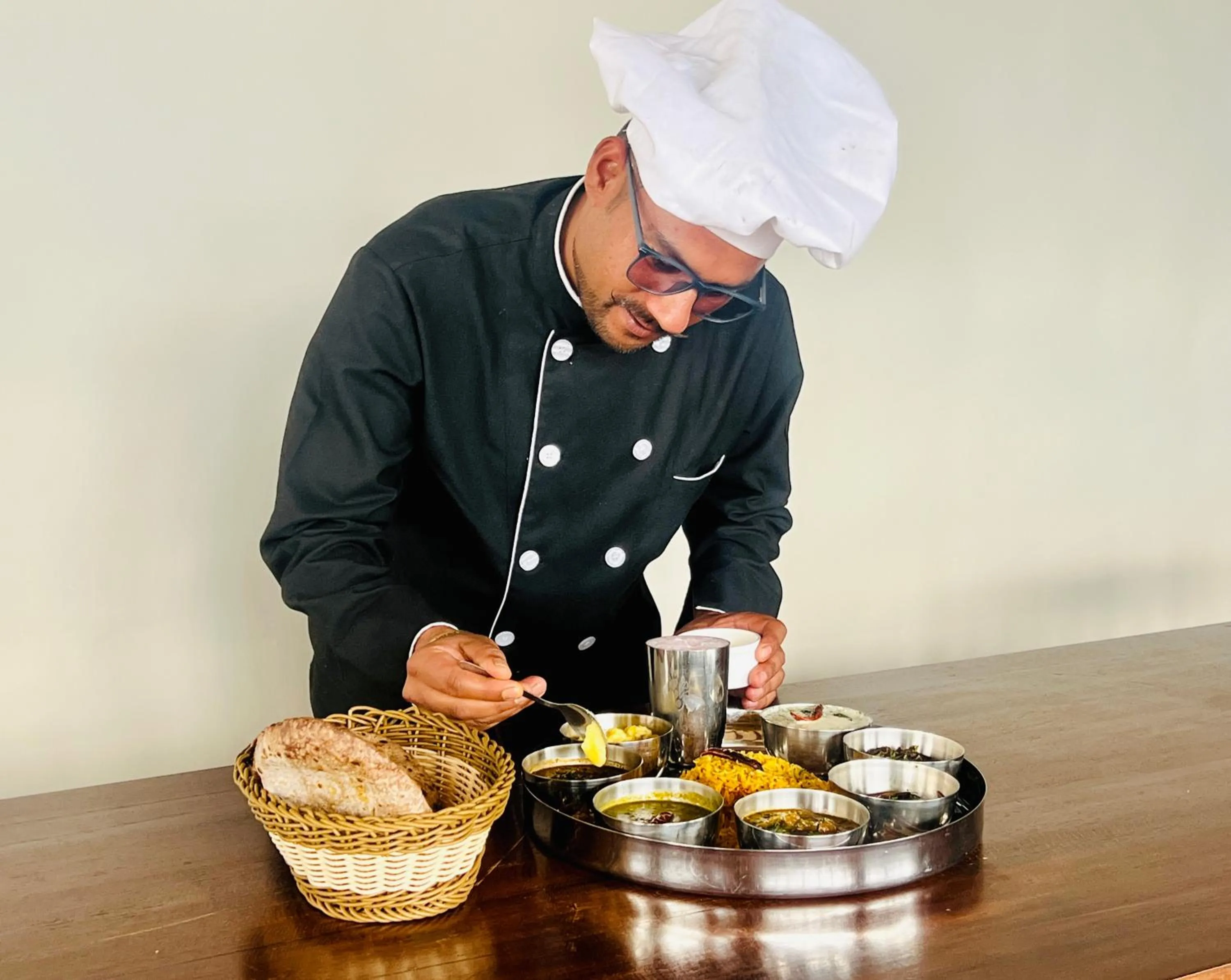 Food and drinks in Faraway Cottages, Auli