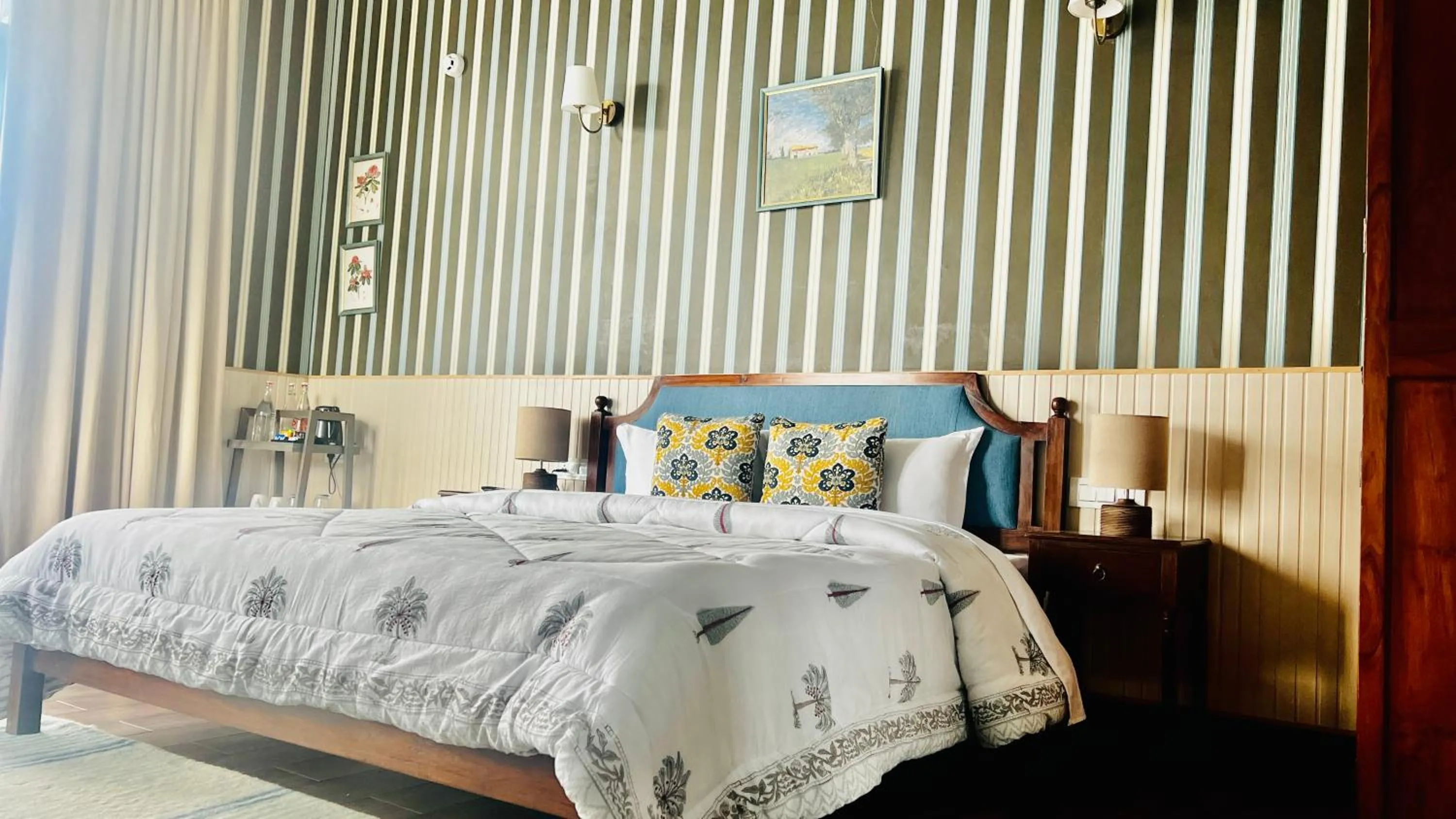 Bedroom, Bed in Faraway Cottages, Auli