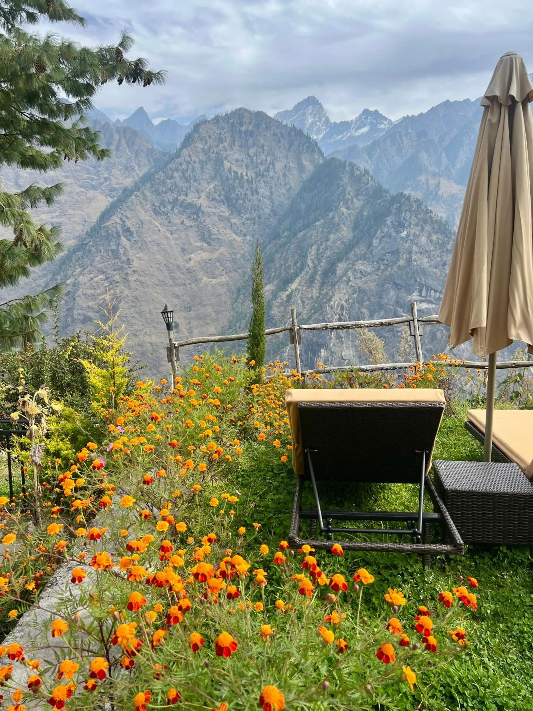 Other in Faraway Cottages, Auli