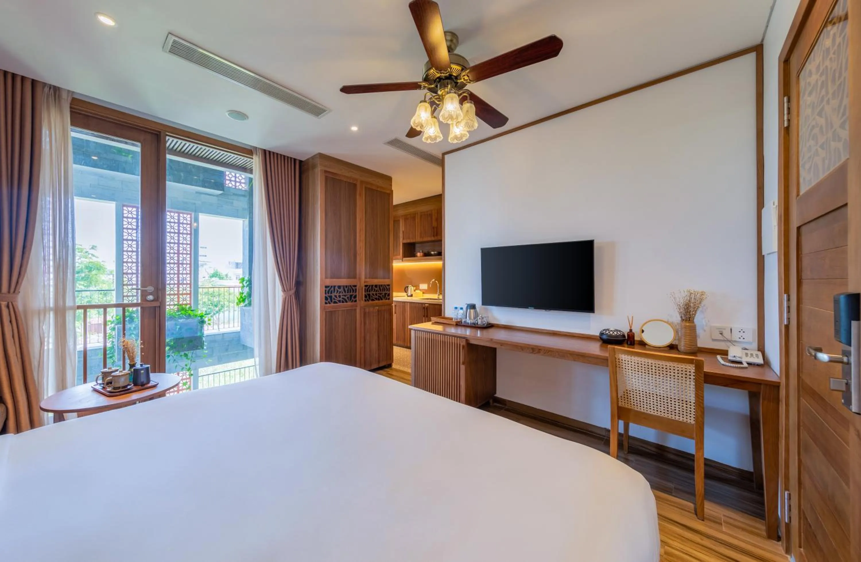 Communal lounge/ TV room, Bed in Bonny Boutique Hotel Da Nang