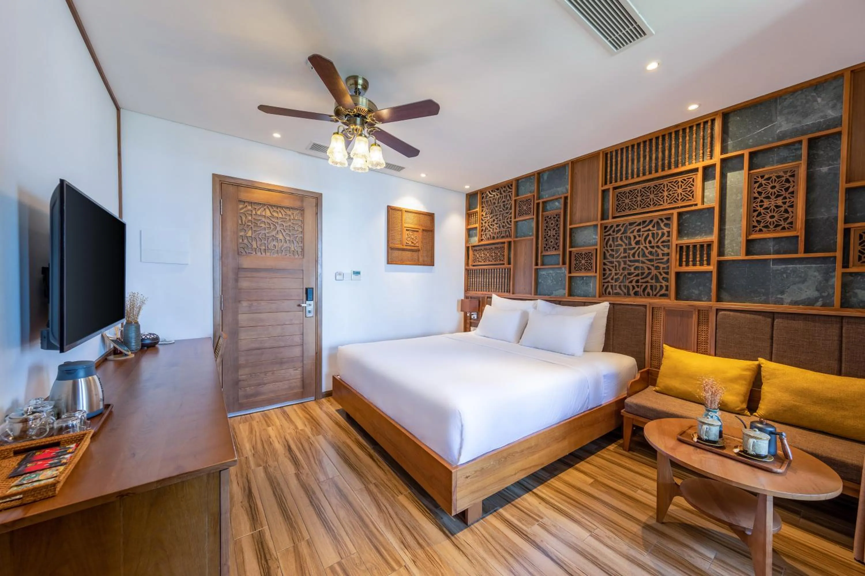 Photo of the whole room, Bed in Bonny Boutique Hotel Da Nang