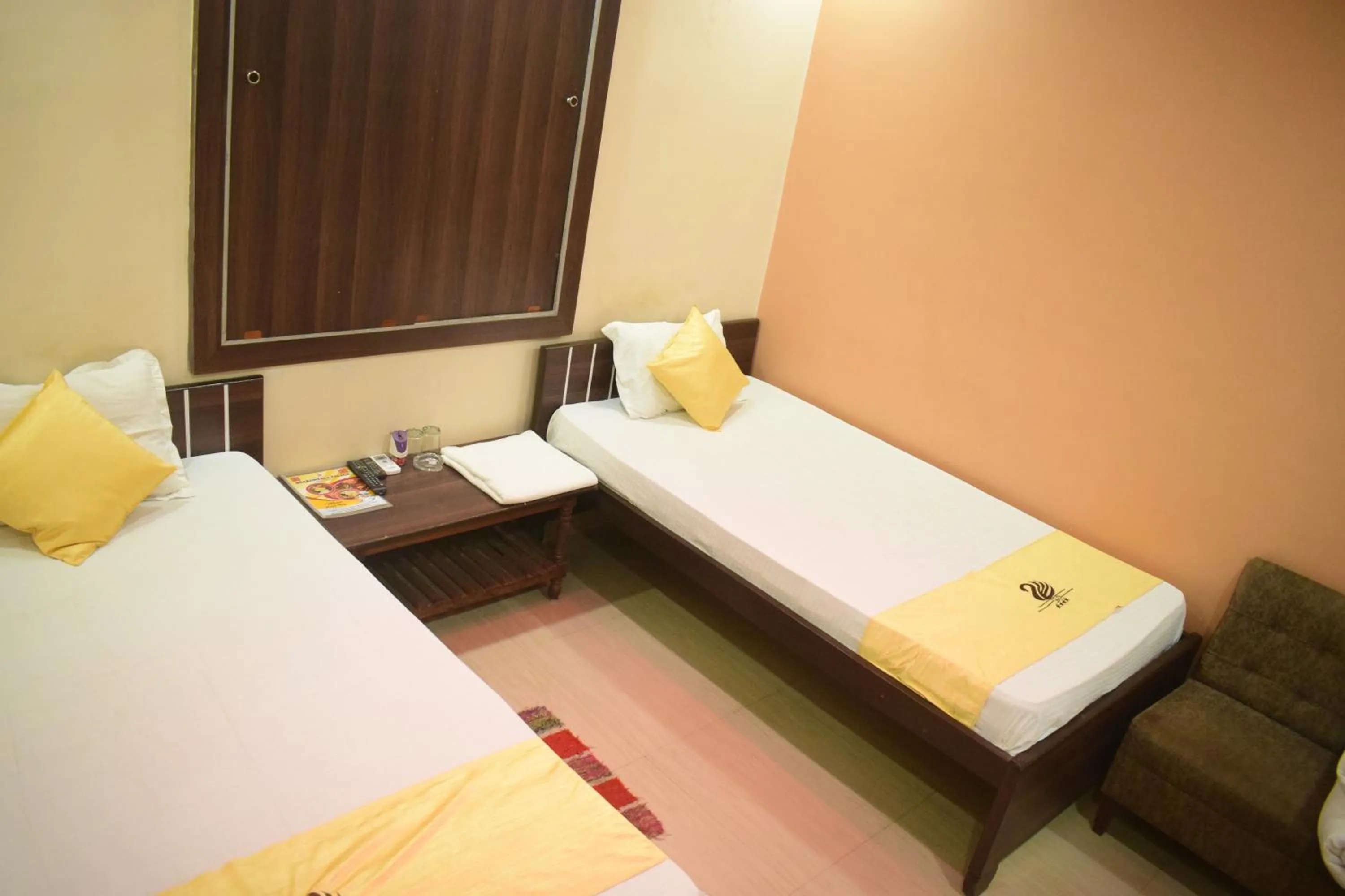 Bed in Hotel Shakuntla Palace