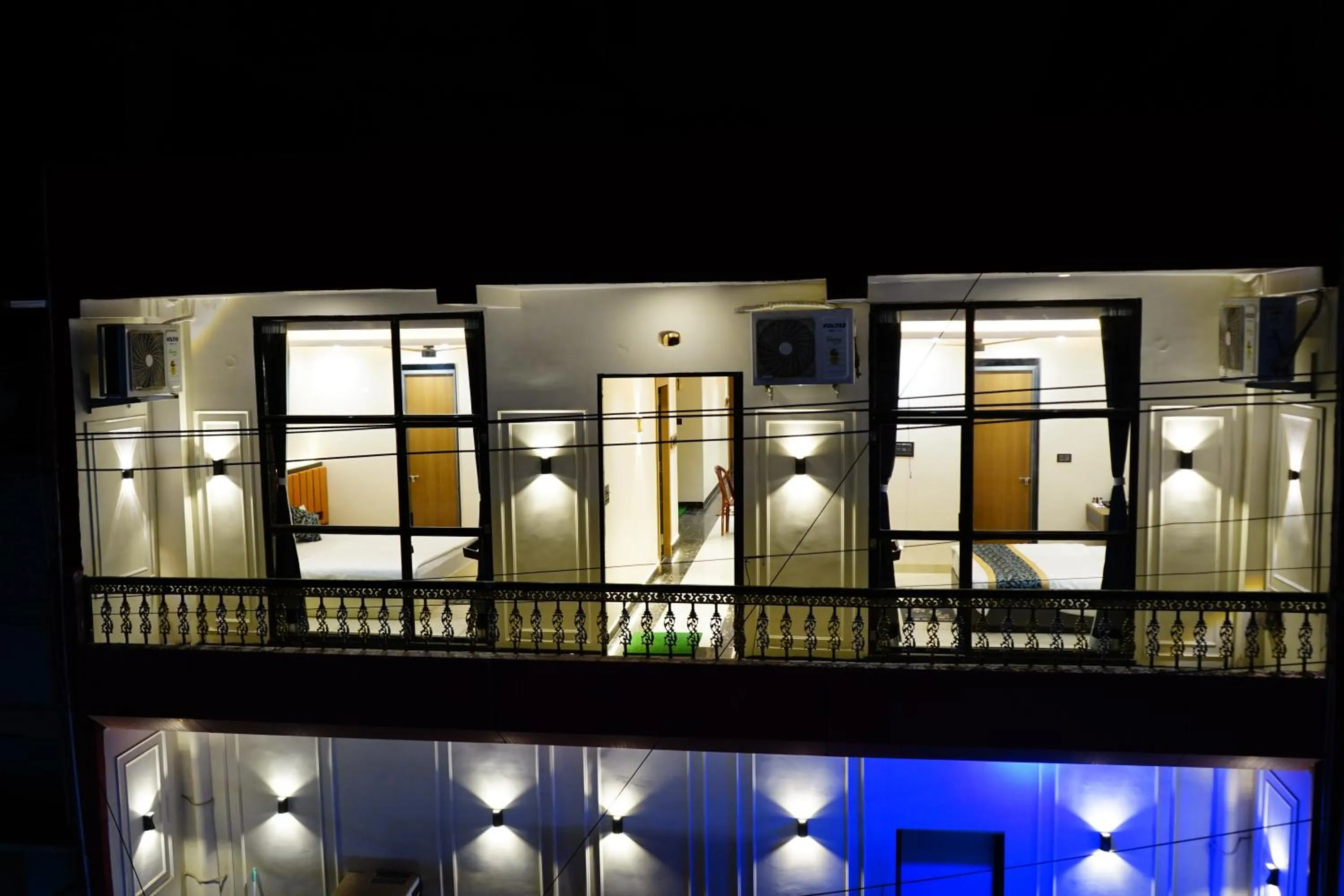 Property building in Hotel Shakuntla Palace