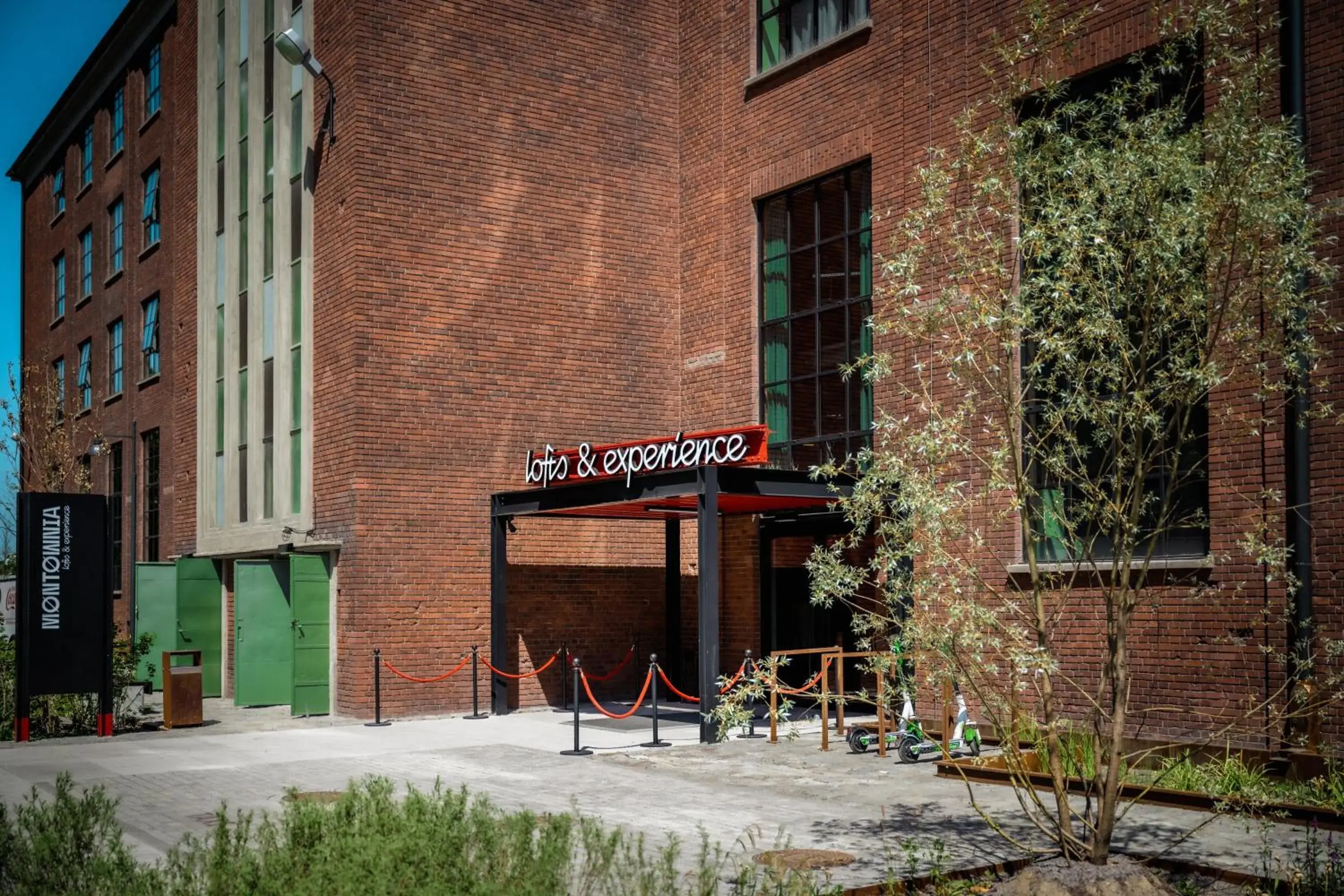 Facade/entrance in MONTOWNIA Lofts & Experience Facade/entrance in MONTOWNIA Lofts & Experience