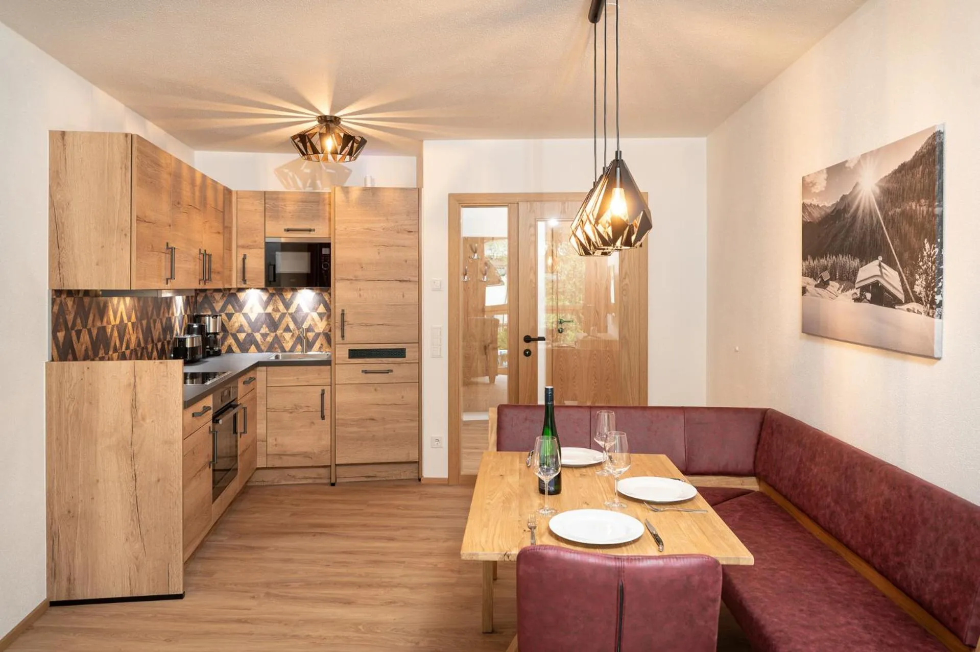 Kitchen or kitchenette in AlpenParks Wildbach Lodge Hochkönig