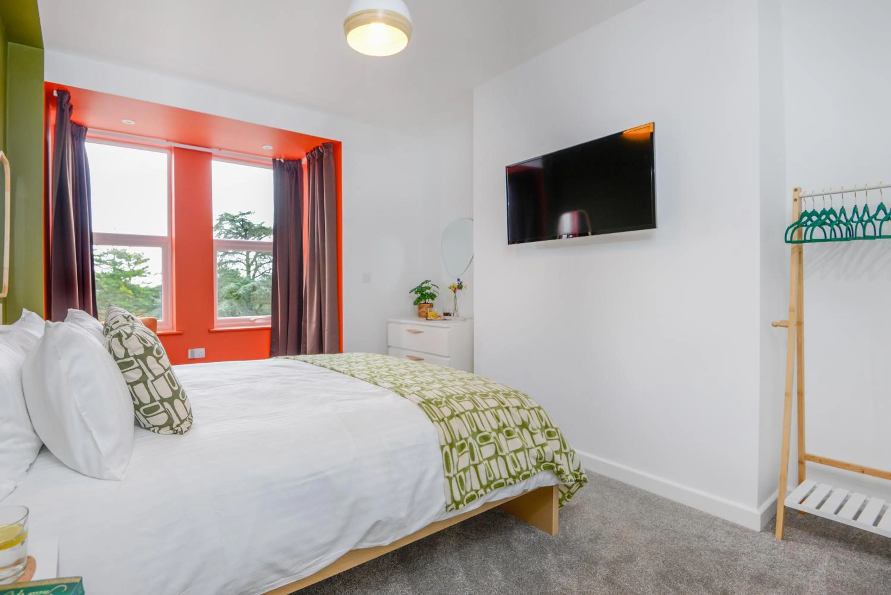 TV and multimedia, Bed in Apartment Two by Ocean City Retreats - Two bedrooms, private car park