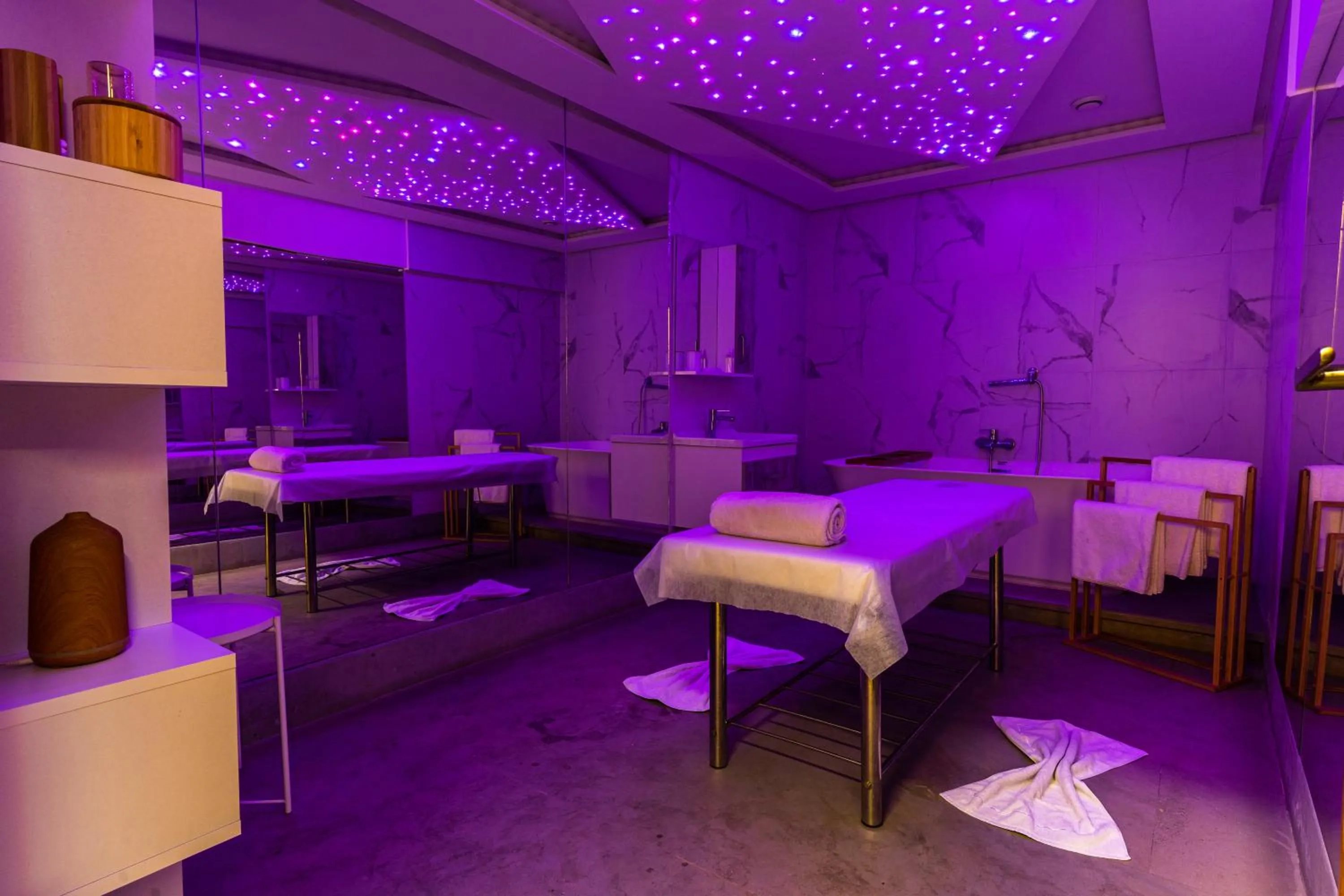 Massage, Bed in One Hotel Casablanca