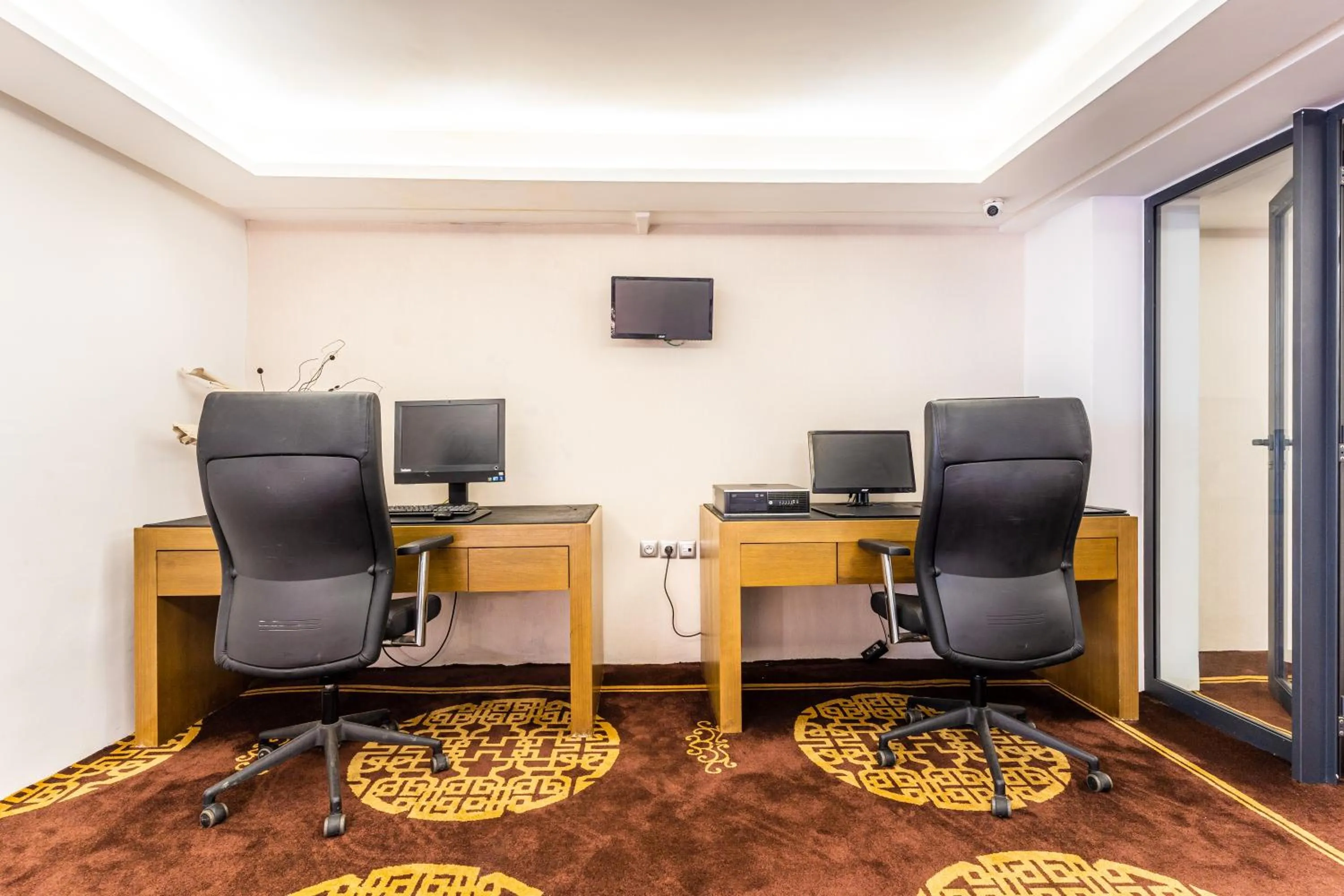 TV and multimedia in One Hotel Casablanca