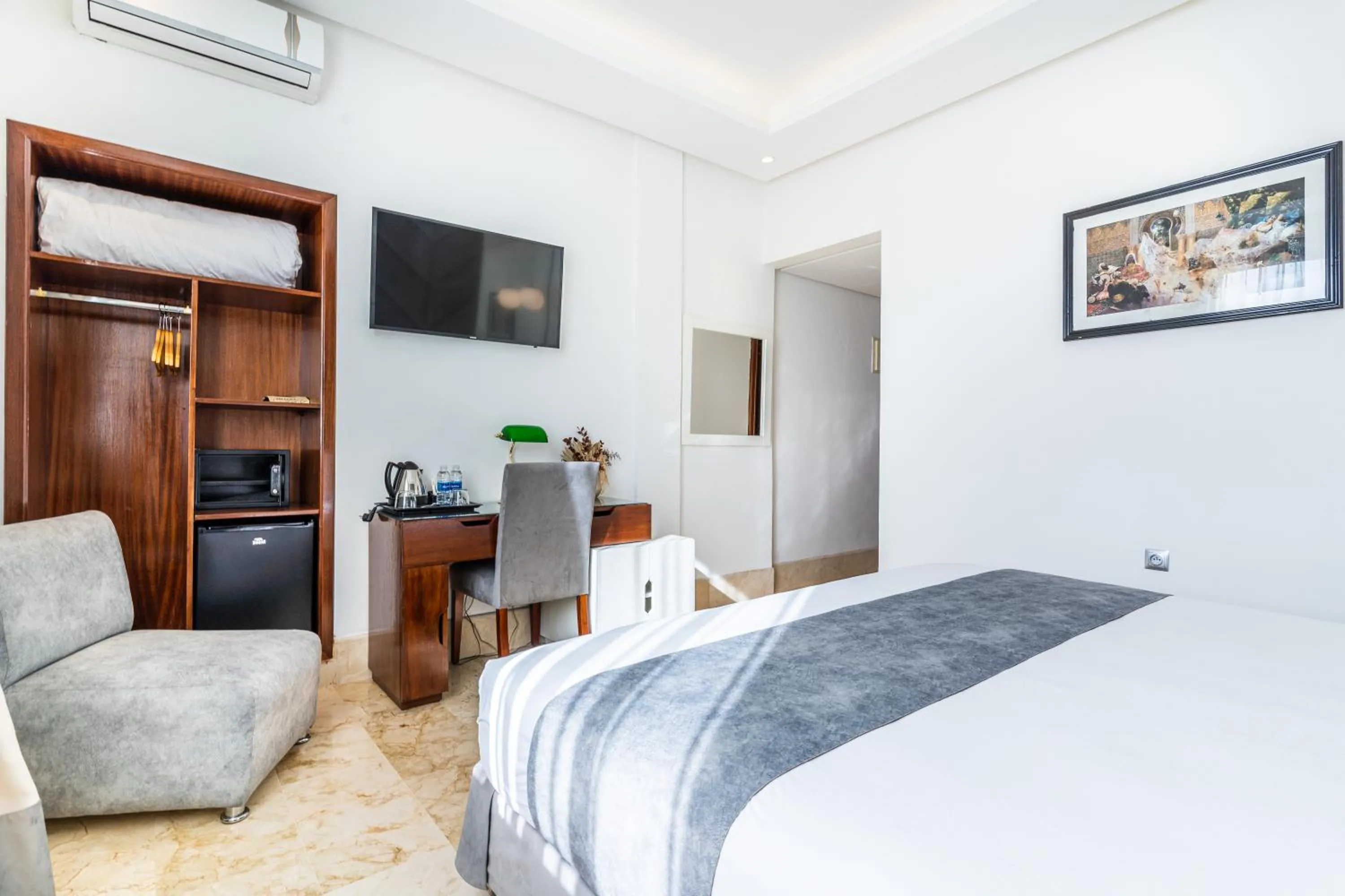 Communal lounge/ TV room, Bed in One Hotel Casablanca