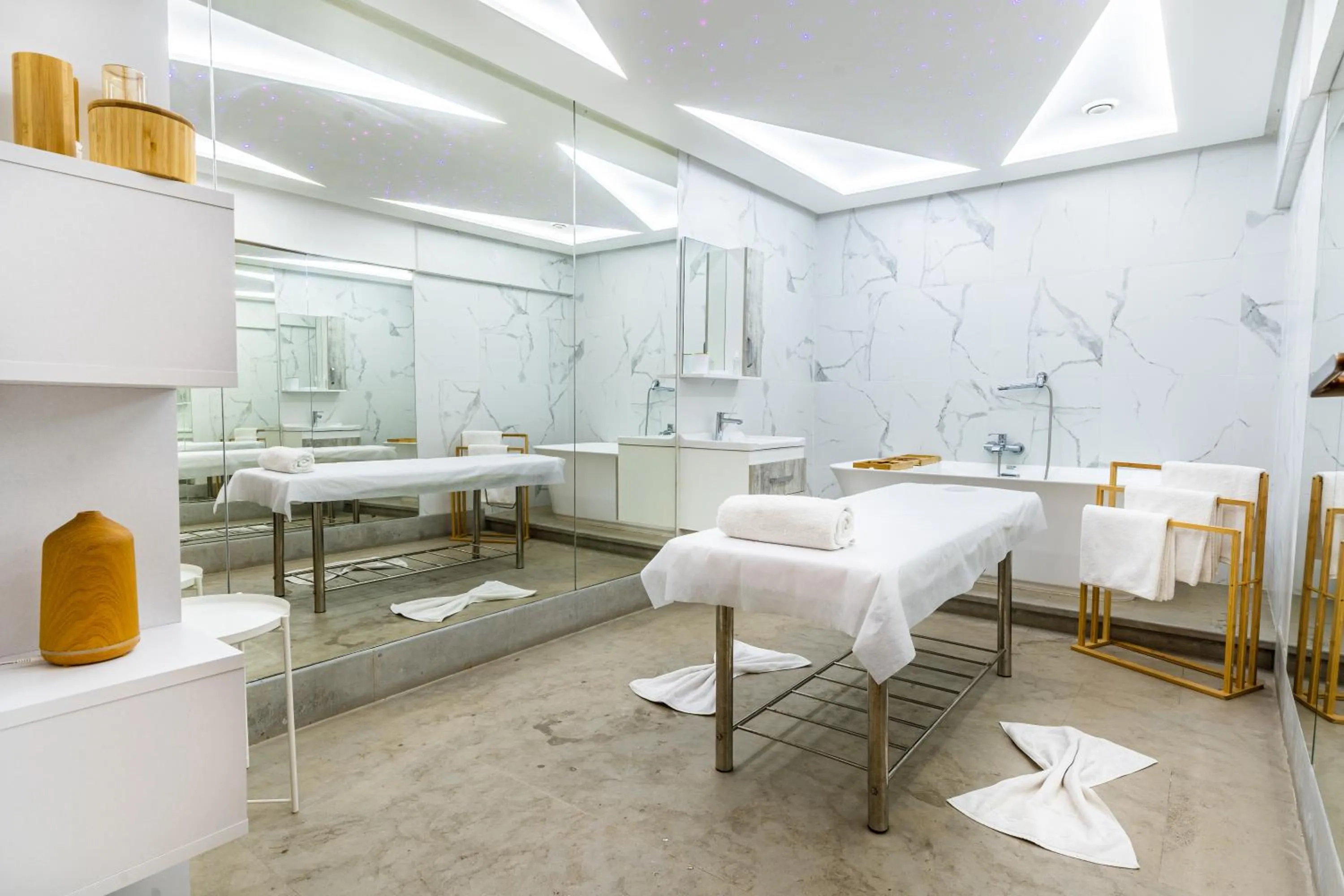 Massage in One Hotel Casablanca