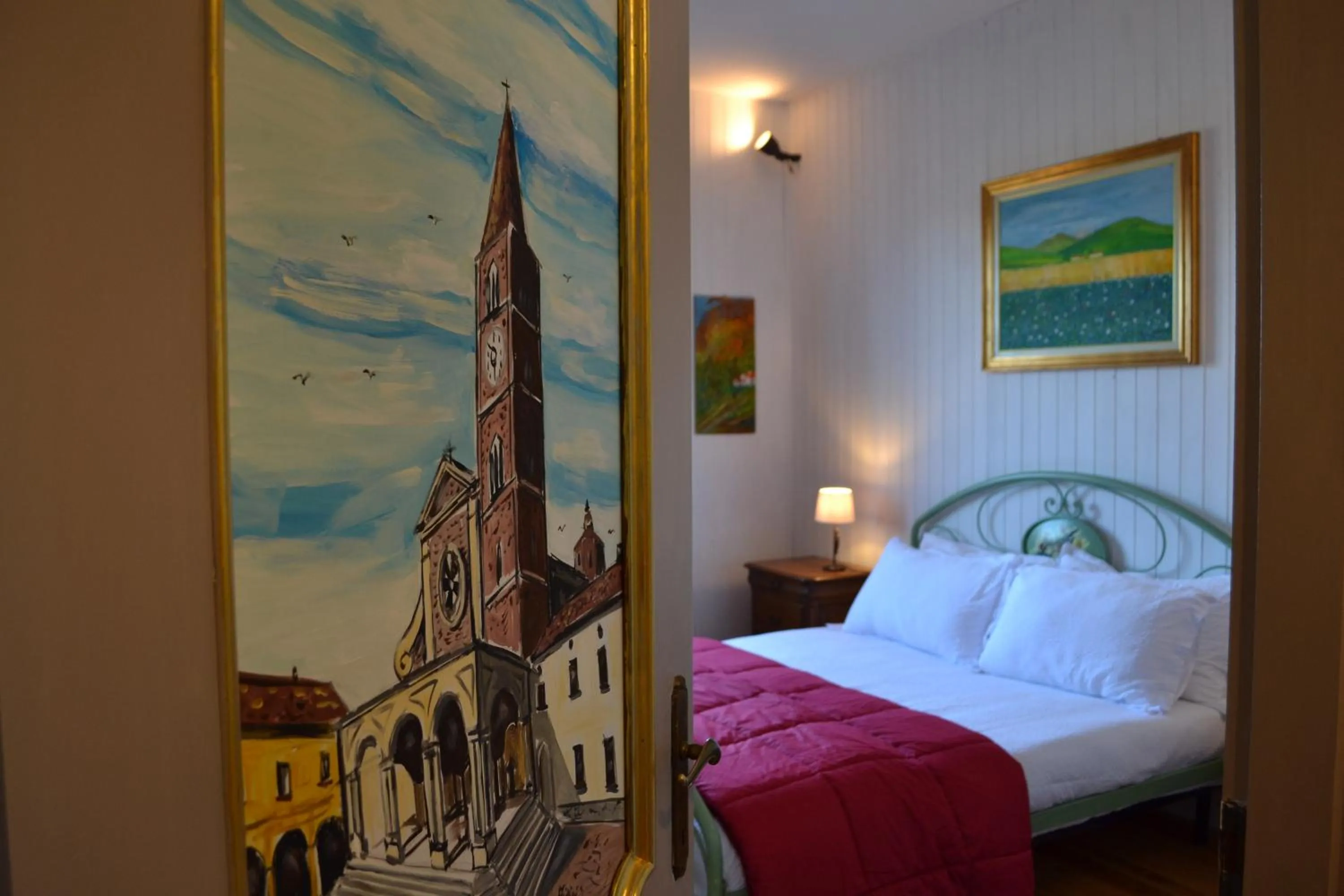 Bedroom, Bed in La Contea