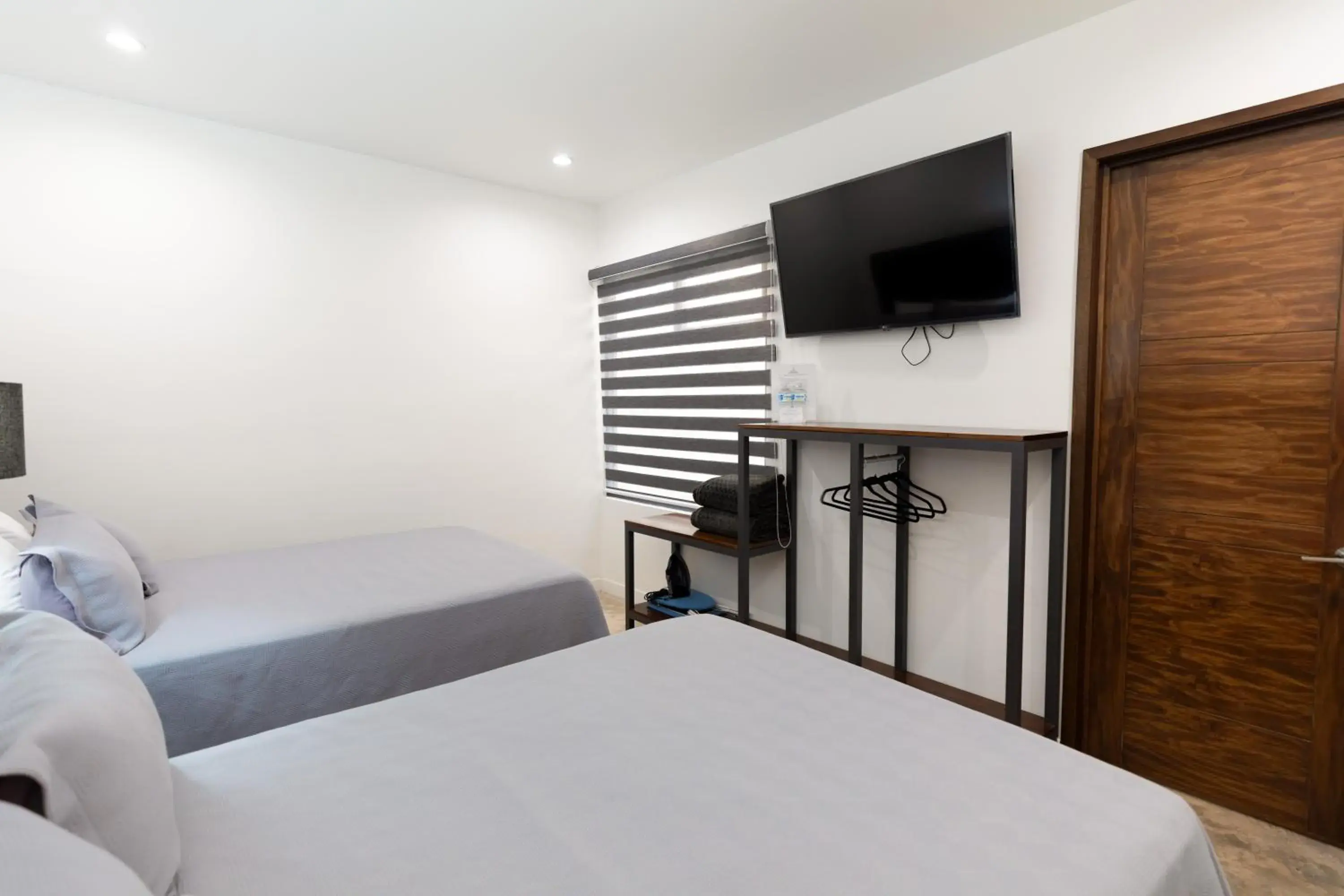 Mixed Dormitory Room in Hotel Manadia Mixed Dormitory Room in Hotel Manadia