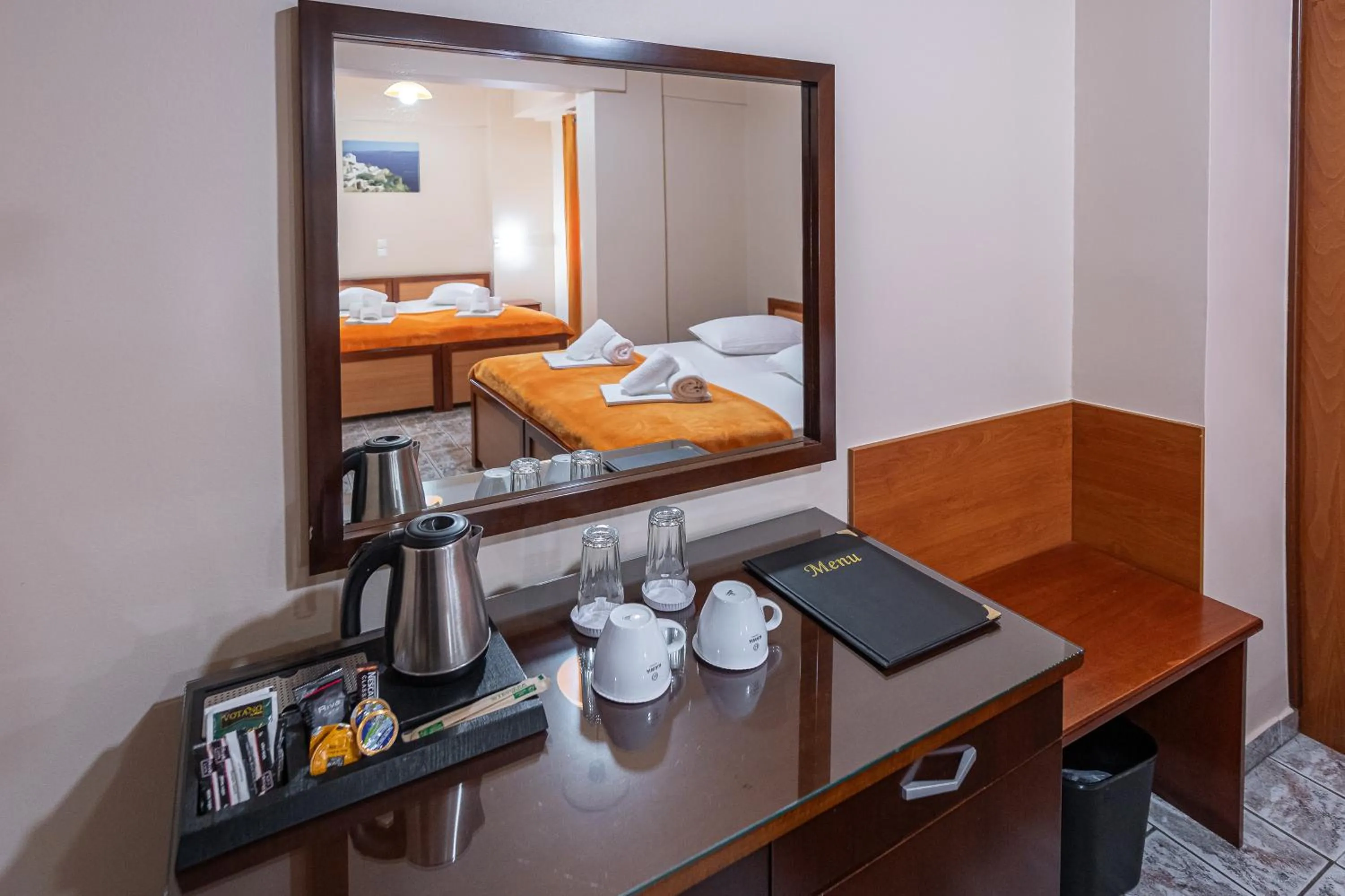 Bedroom, Bed in Faros I