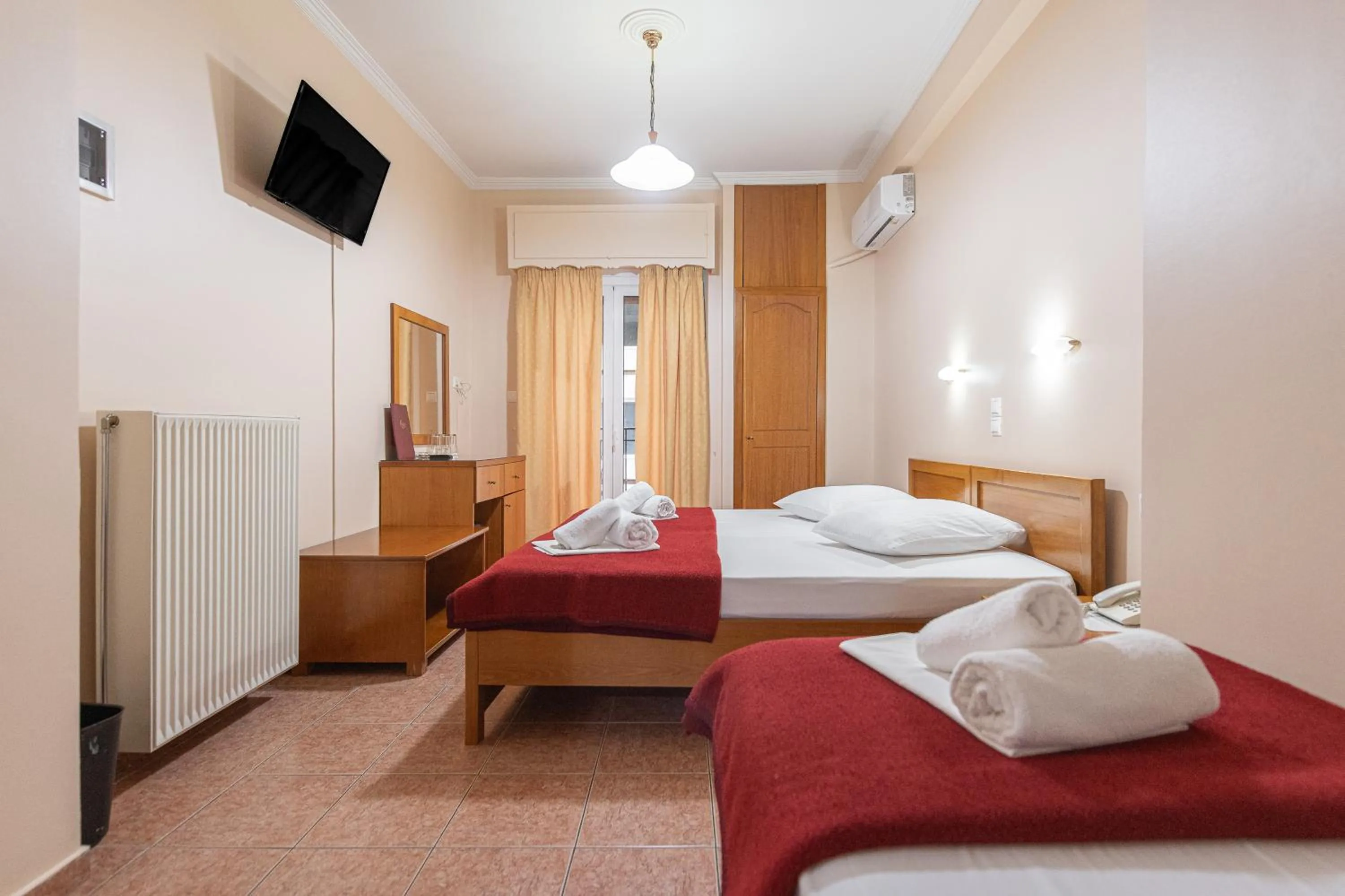 Bedroom, Bed in Faros II