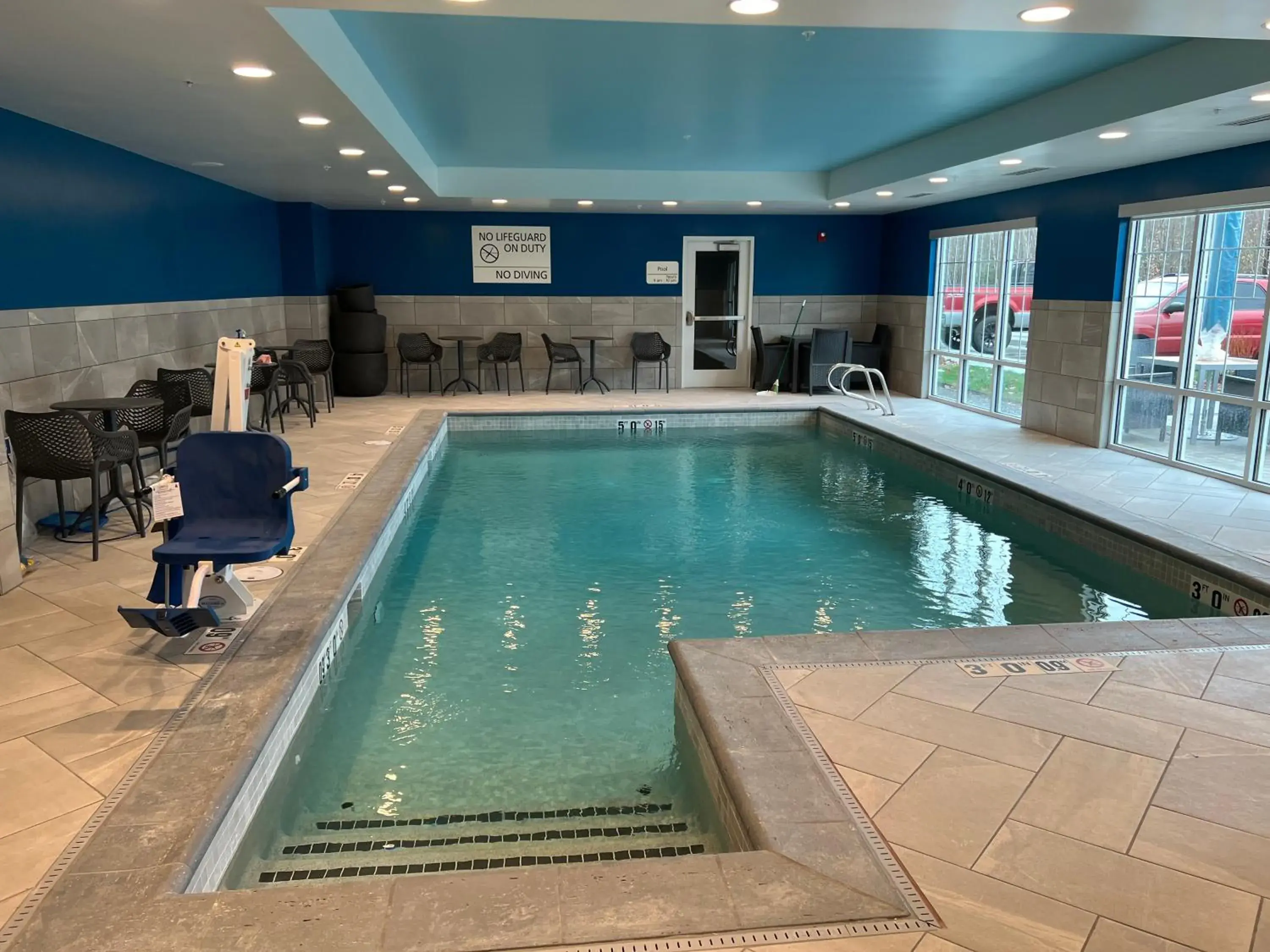 Swimming pool in Hampton Inn Lincoln White Mountains Swimming pool in Hampton Inn Lincoln White Mountains