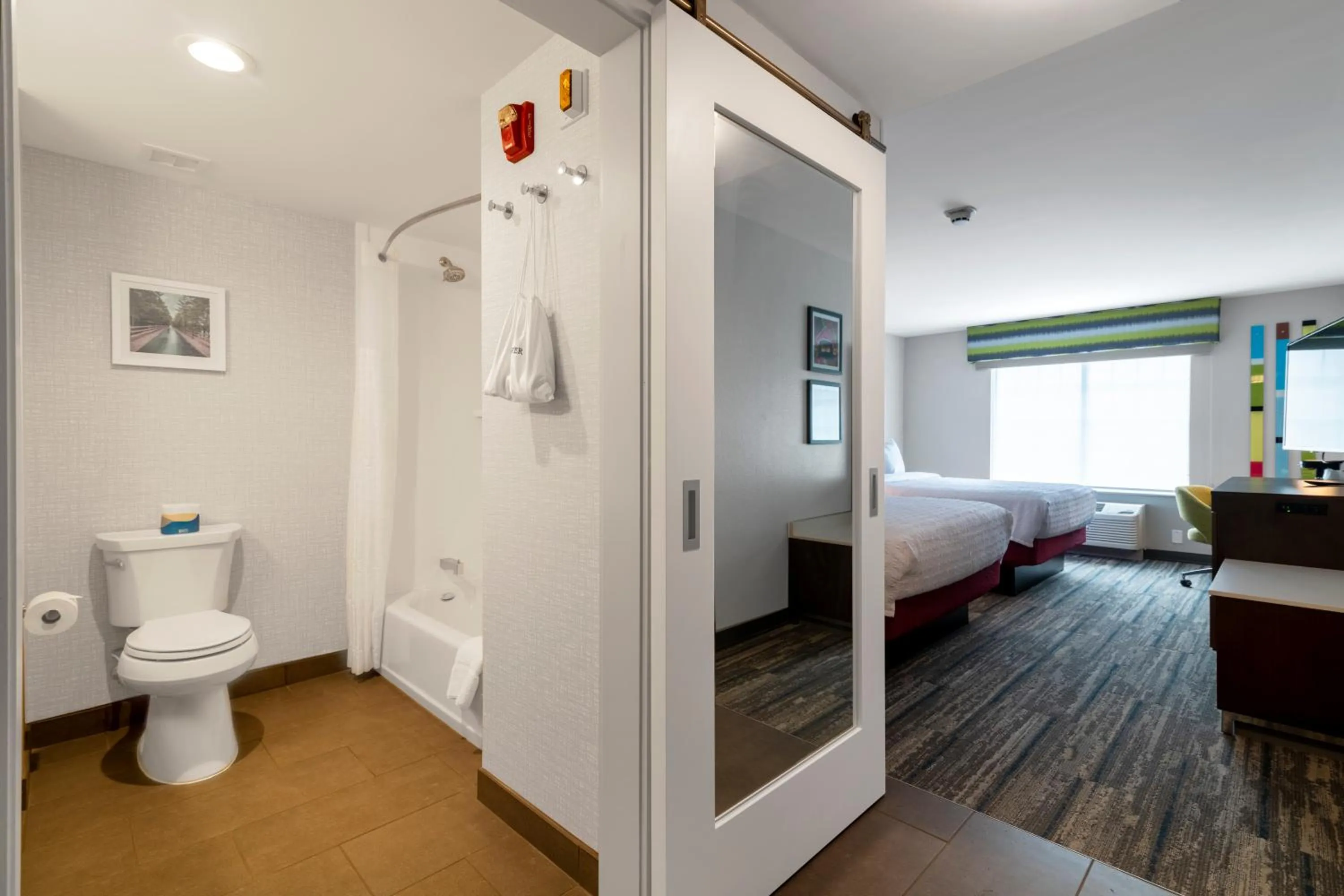 Bathroom in Hampton Inn Lincoln White Mountains