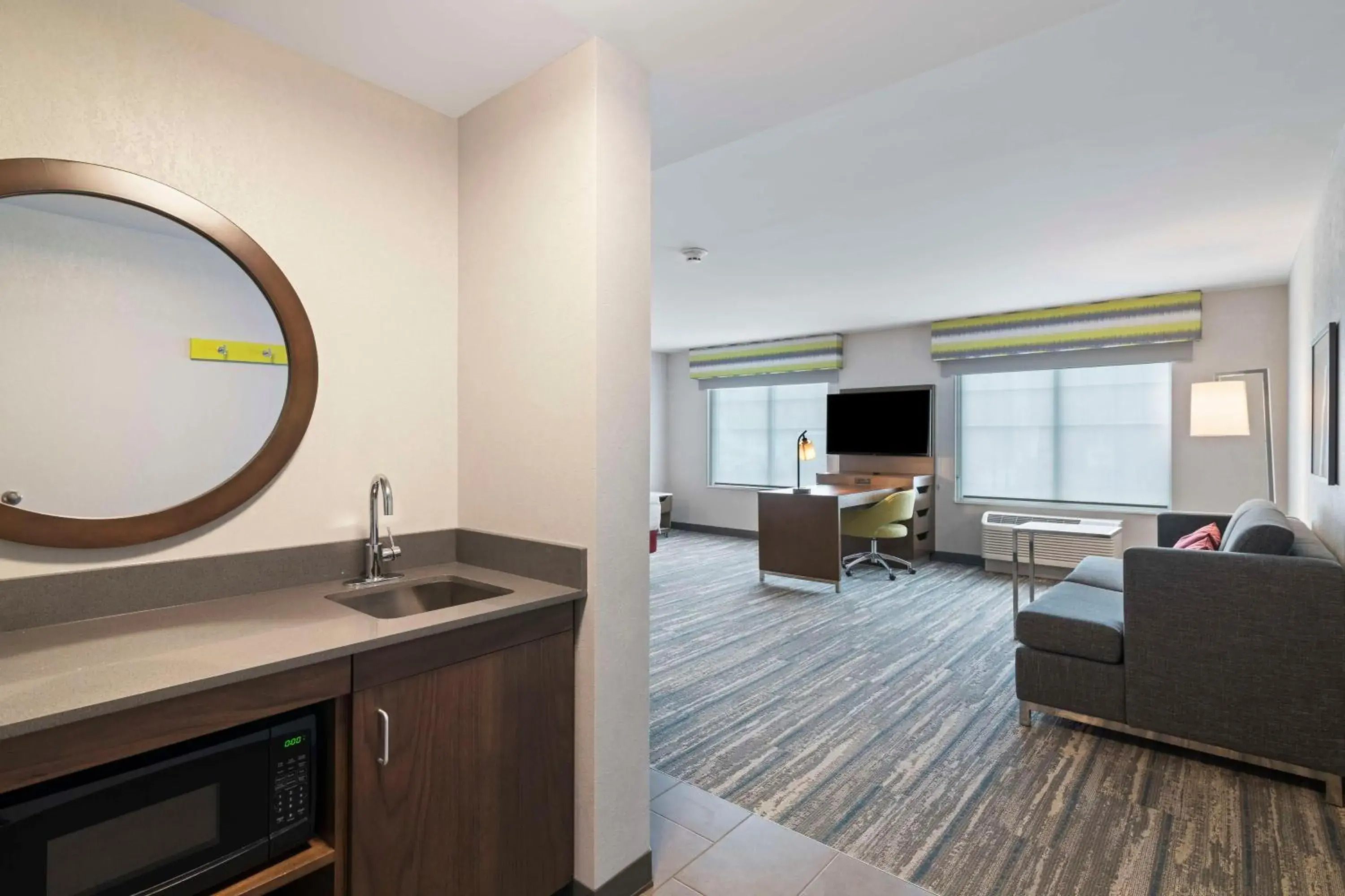 Living room in Hampton Inn Lincoln White Mountains Living room in Hampton Inn Lincoln White Mountains