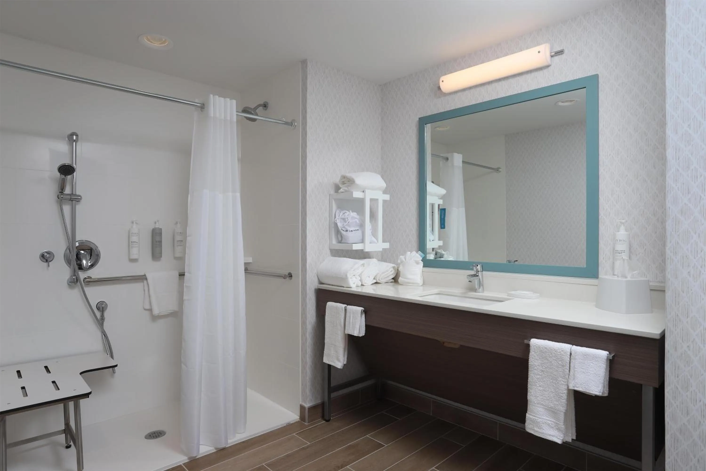 Bathroom in Hampton Inn & Suites Manistee, Mi