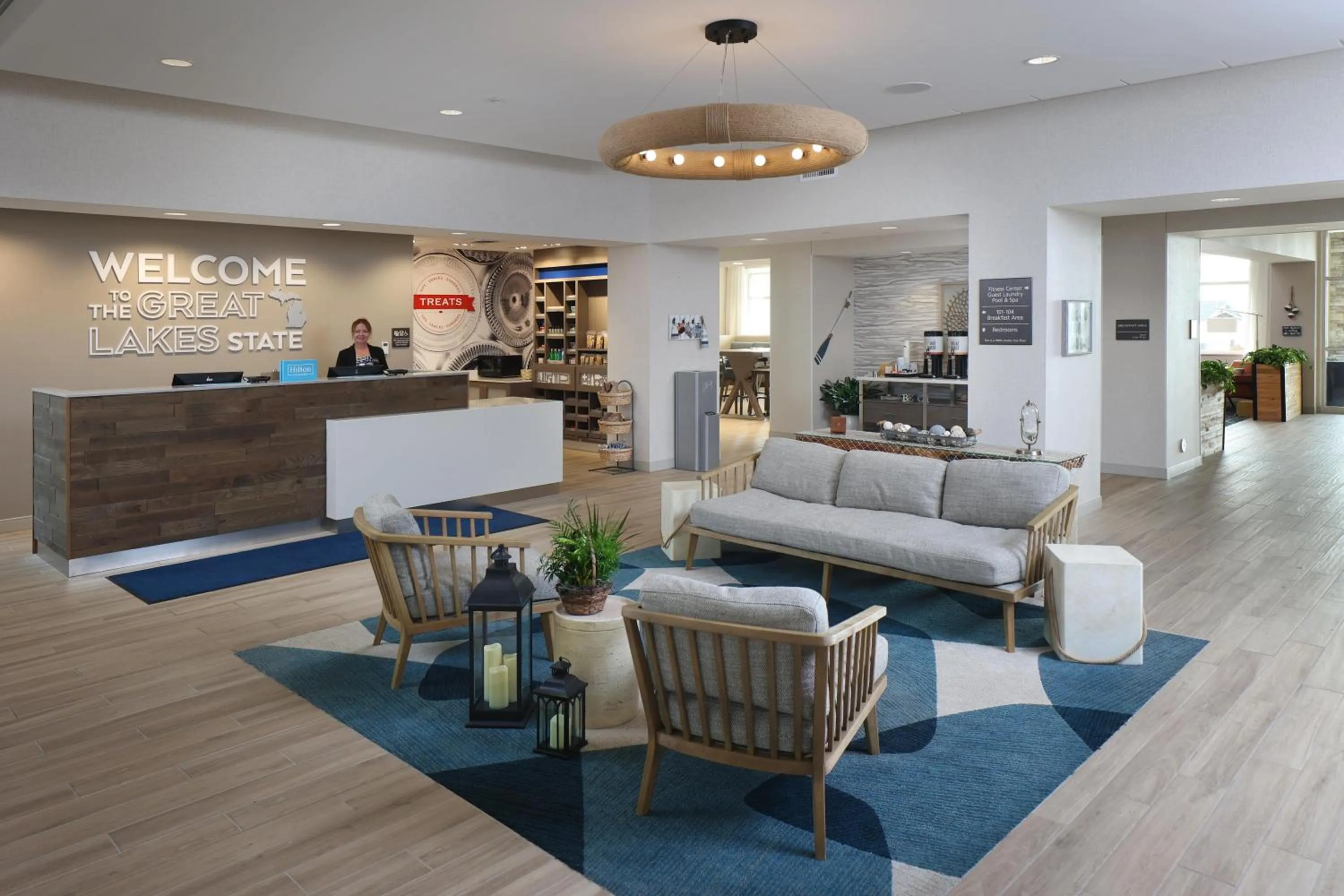 Lobby or reception in Hampton Inn & Suites Manistee, Mi