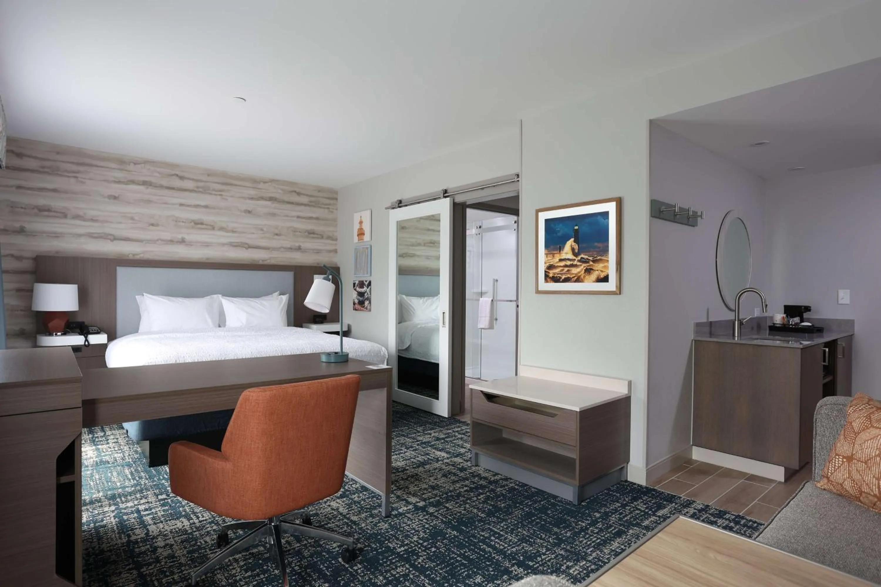 Bedroom, Bed in Hampton Inn & Suites Manistee, Mi