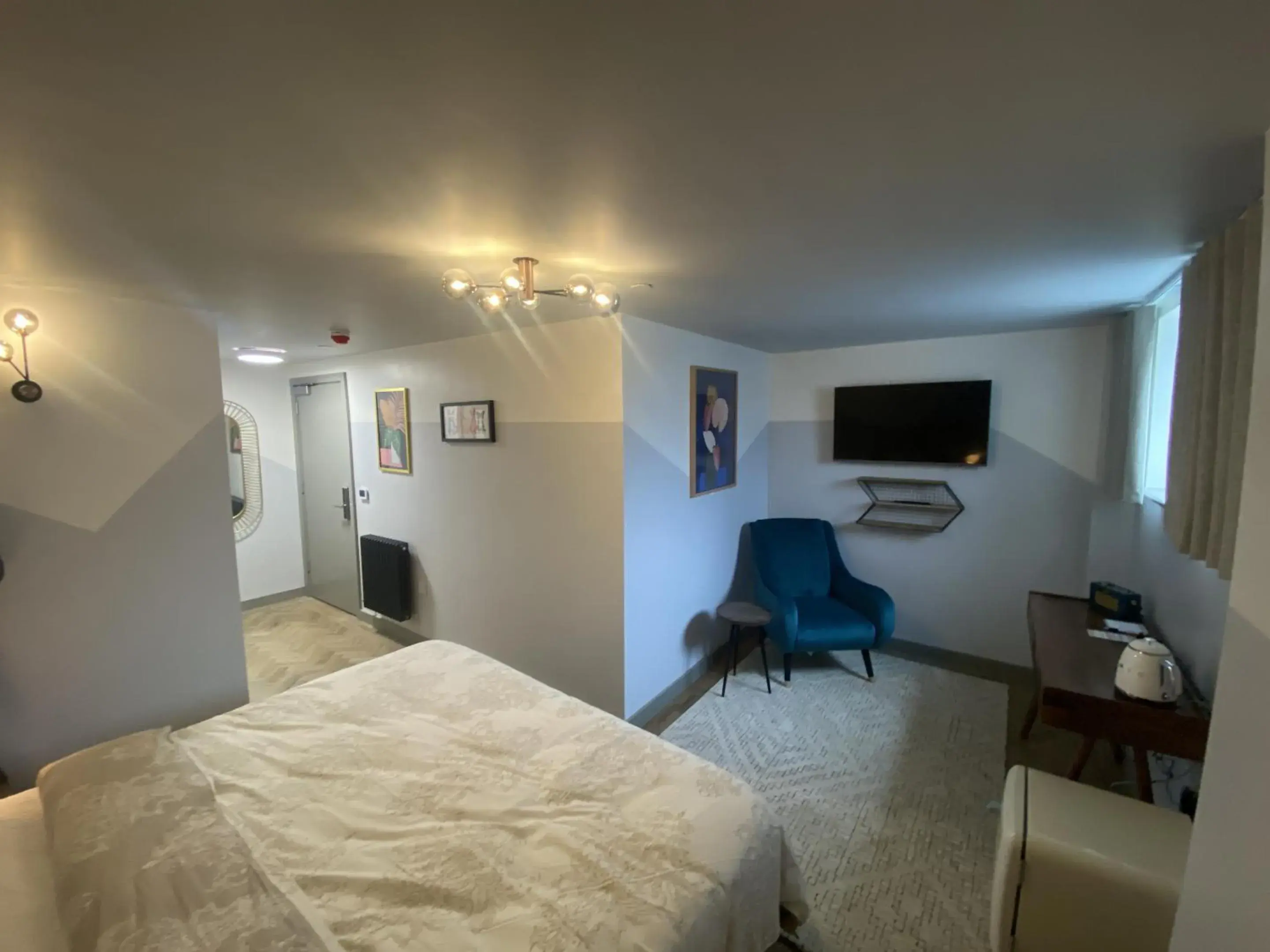 Bedroom, Bed in Urban Pod Hotel Liverpool Bedroom, Bed in Urban Pod Hotel Liverpool