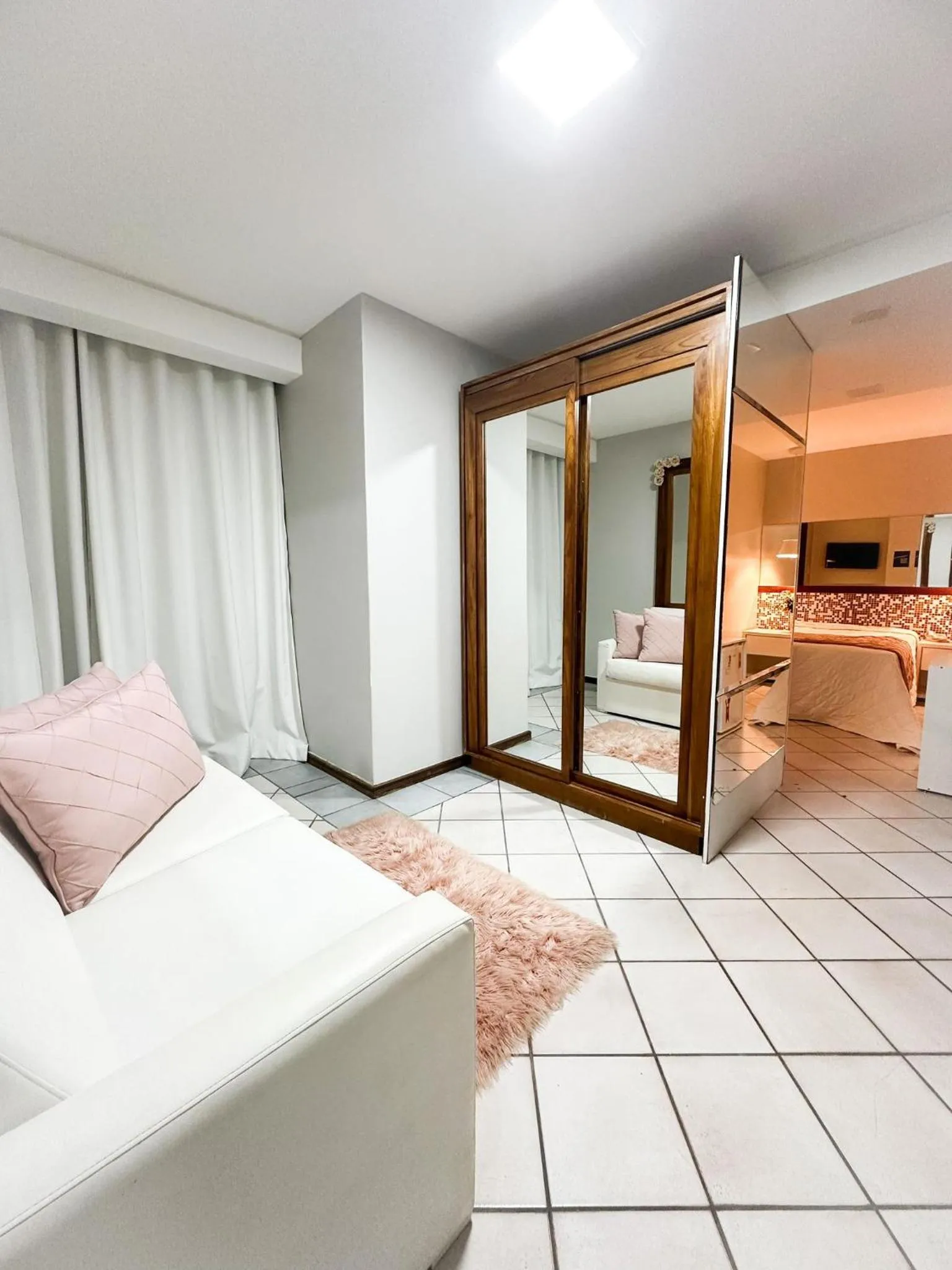 Living room, Bed in Porty Brasil Hotel