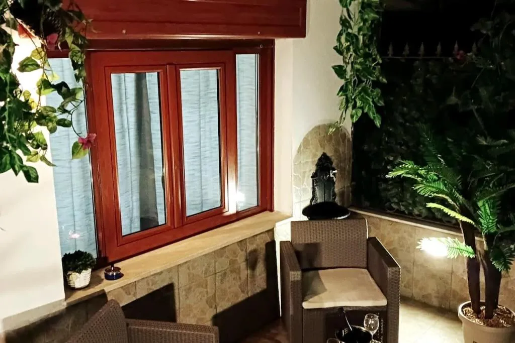 BORGO LORETO NAPLES