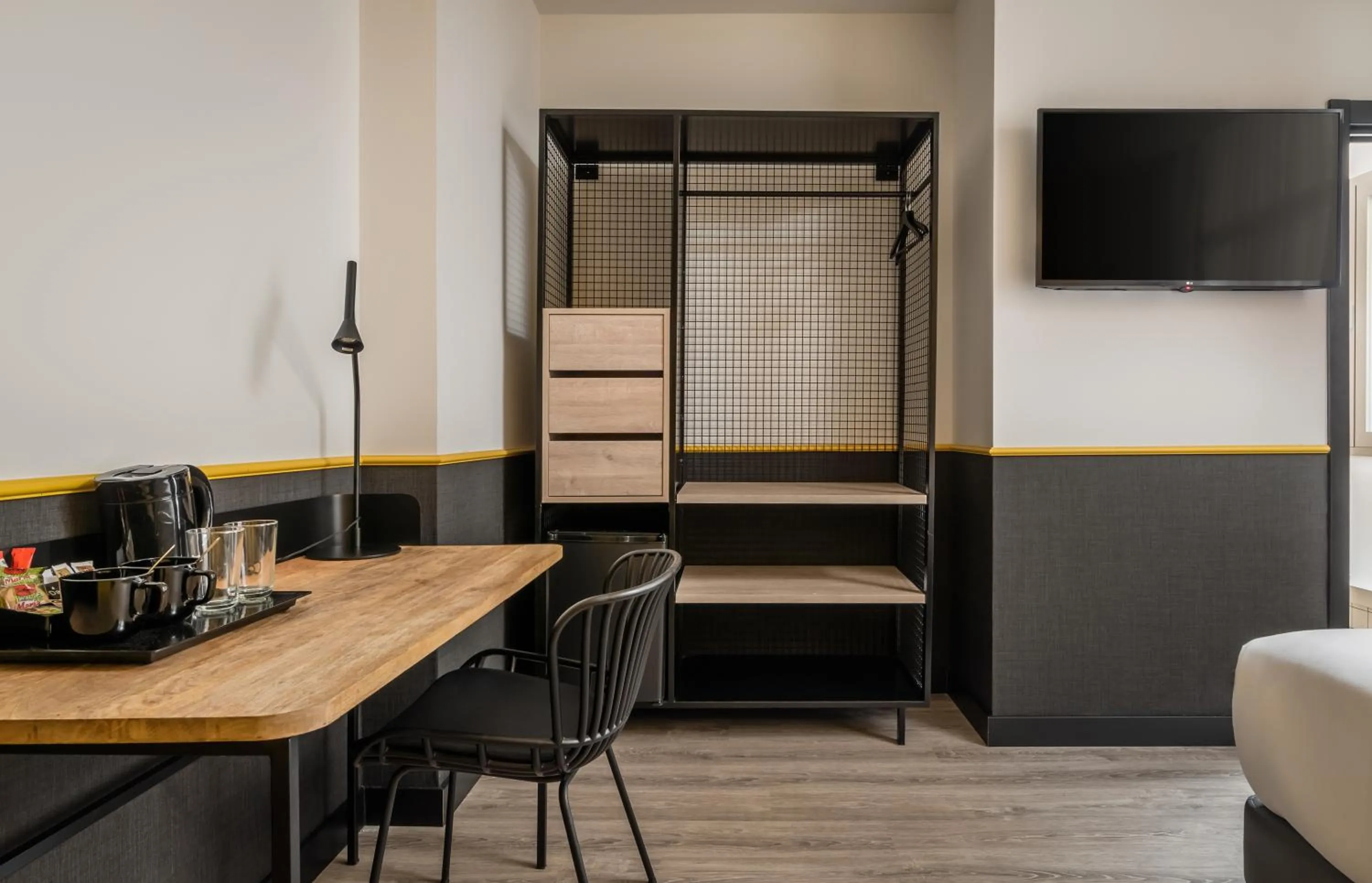 TV and multimedia in BYPILLOW Crosstown