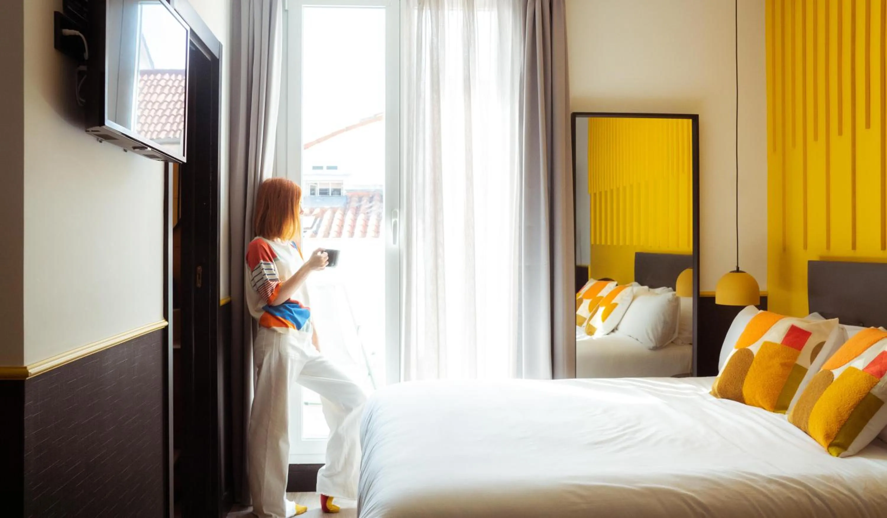 Balcony/Terrace, Bed in BYPILLOW Crosstown