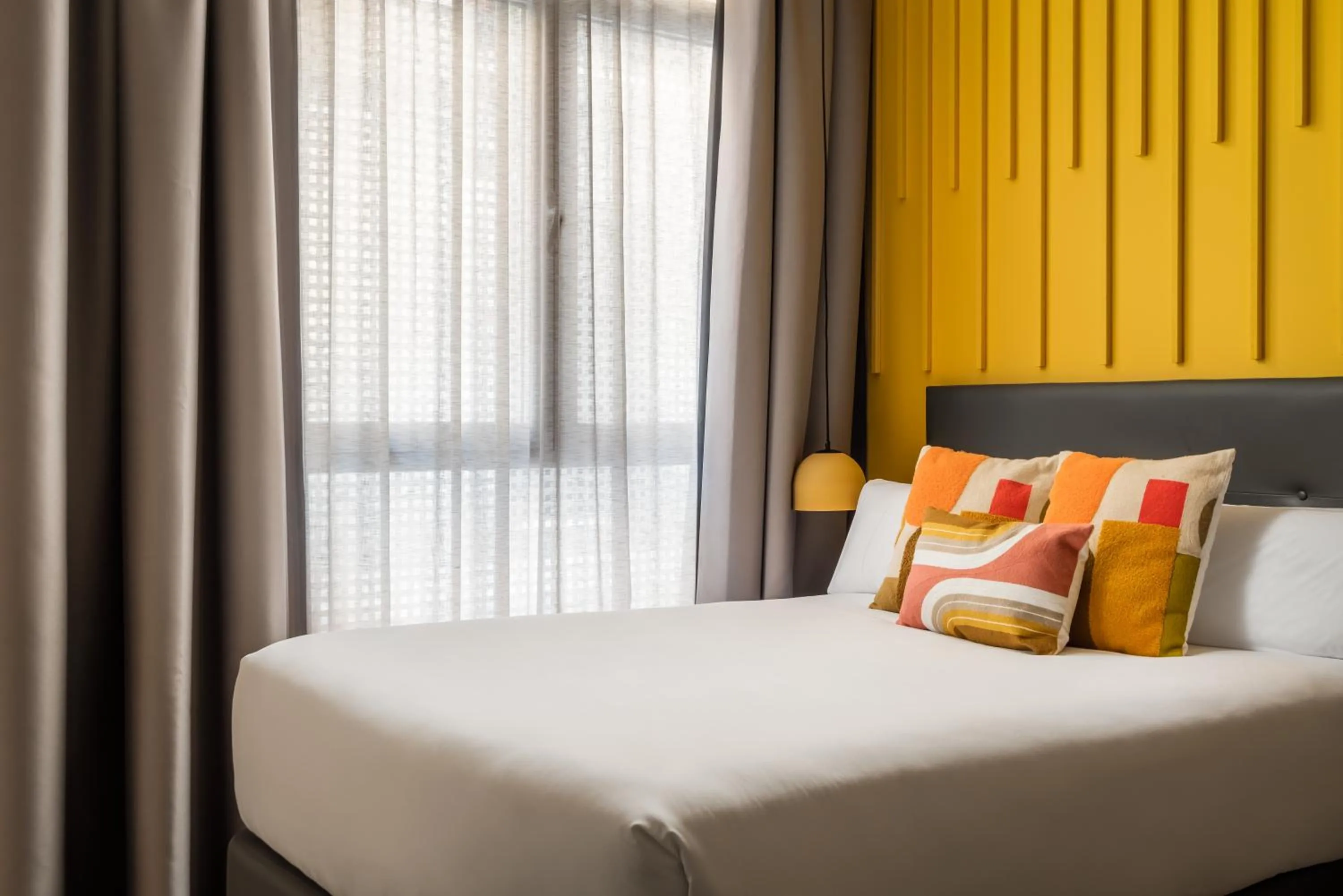 Bed in BYPILLOW Crosstown