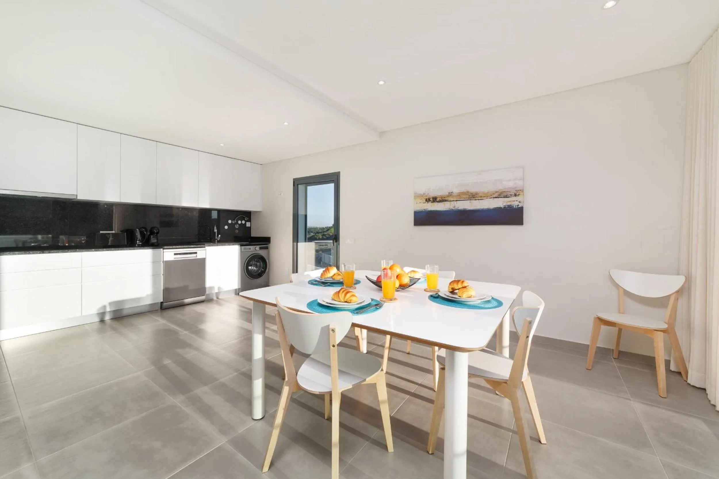 Dining area in Lagoa Views - Holiday Apartment
